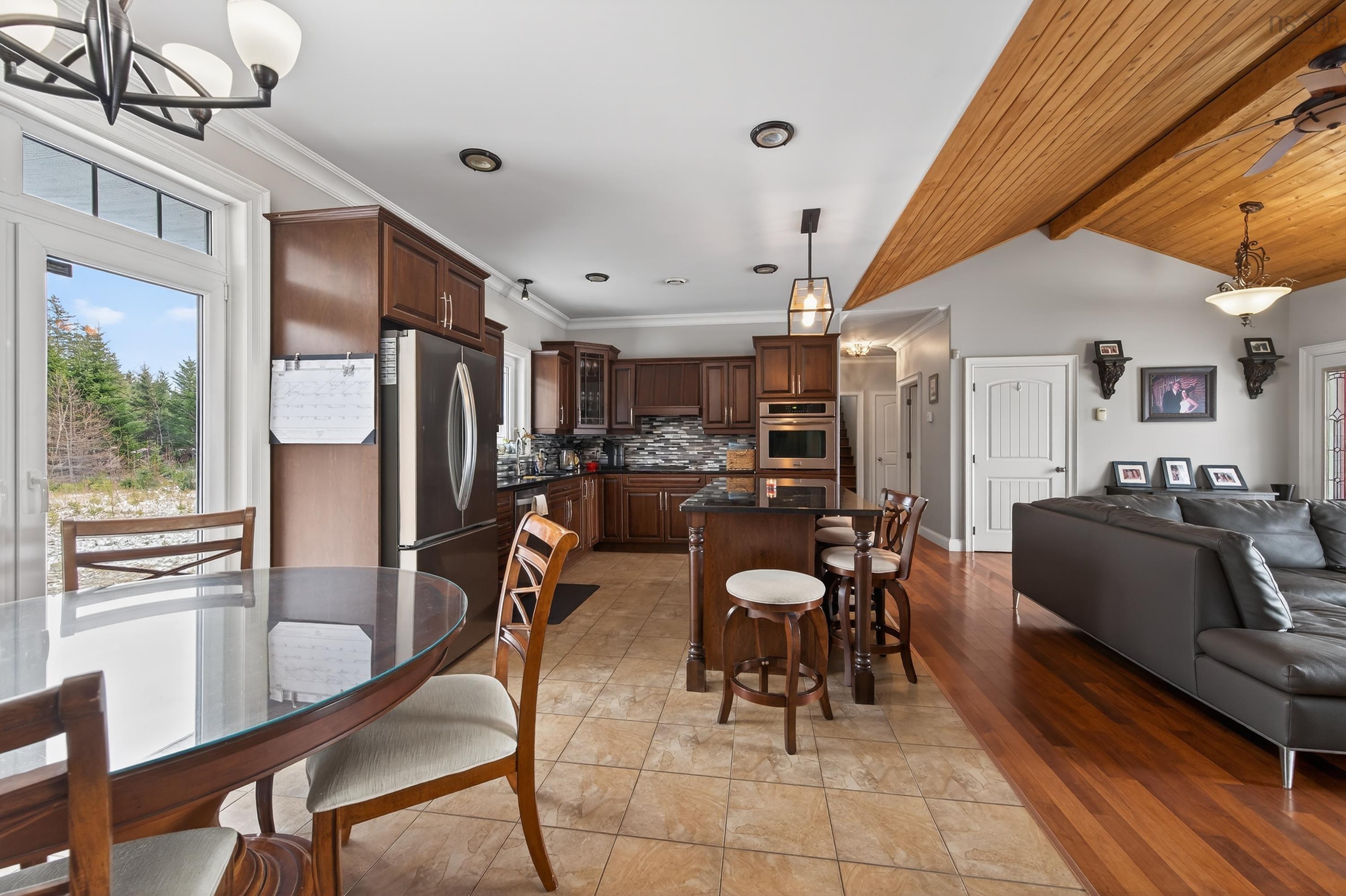 $599,900.00: 127 Aspen Grove    Howie Center, Sydney River