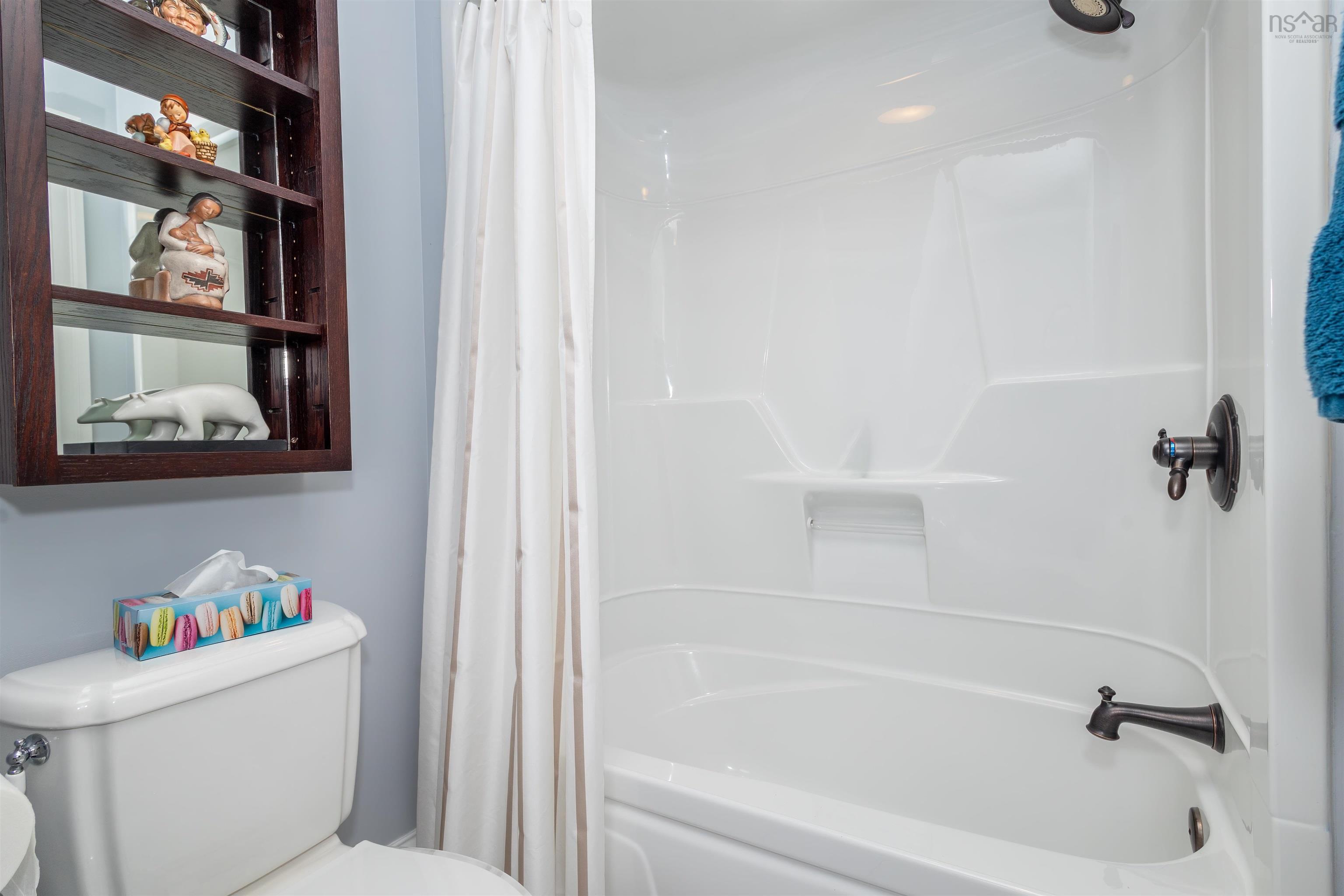 $1,598,000.00: 8805 Highway 105 Baddeck Inlet Highway, Baddeck Inlet