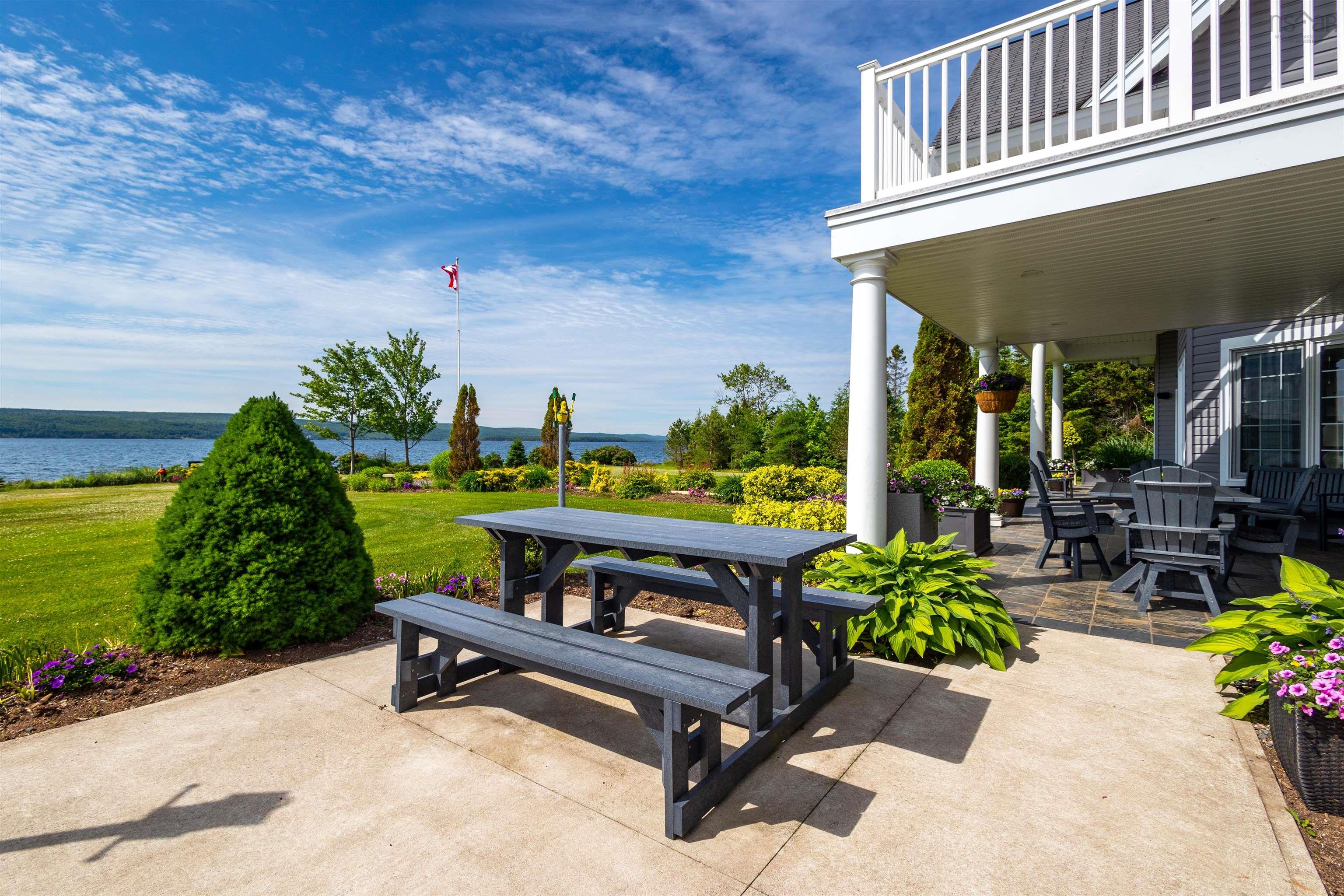 $1,598,000.00: 8805 Highway 105 Baddeck Inlet Highway, Baddeck Inlet