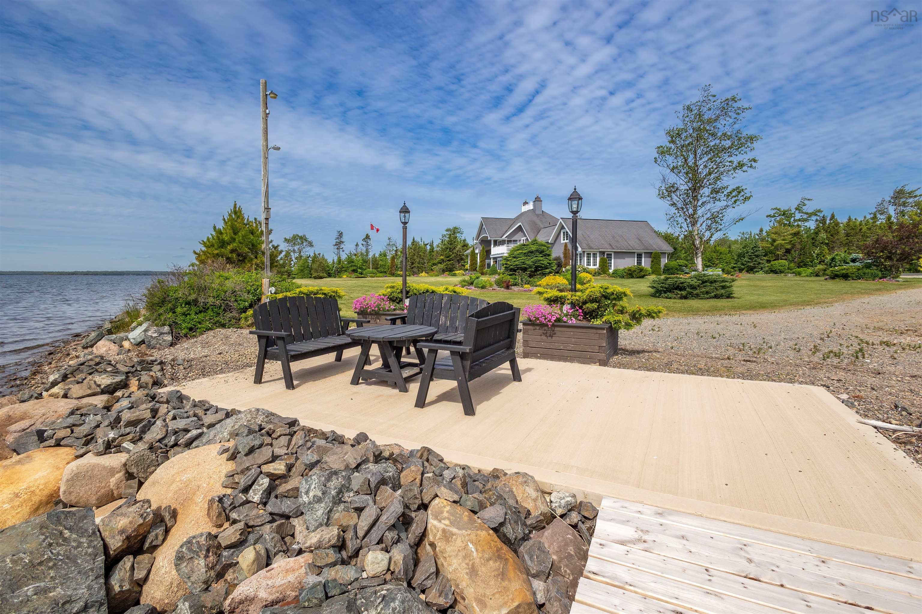 $1,598,000.00: 8805 Highway 105 Baddeck Inlet Highway, Baddeck Inlet