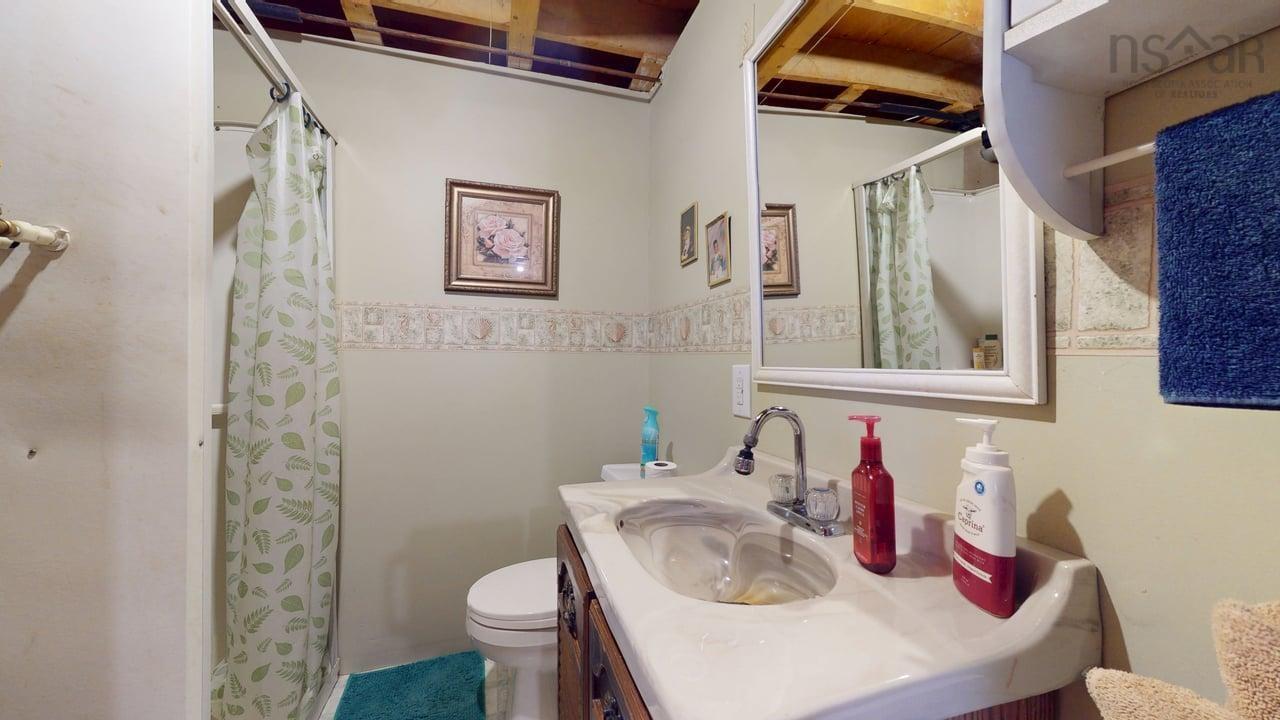 $289,900.00: 13844 NS-4, Aulds Cove