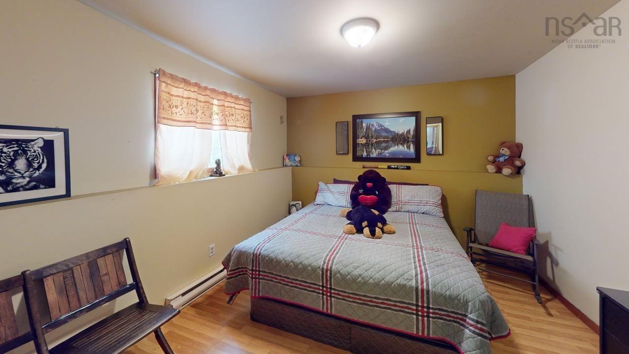 $289,900.00: 13844 NS-4, Aulds Cove