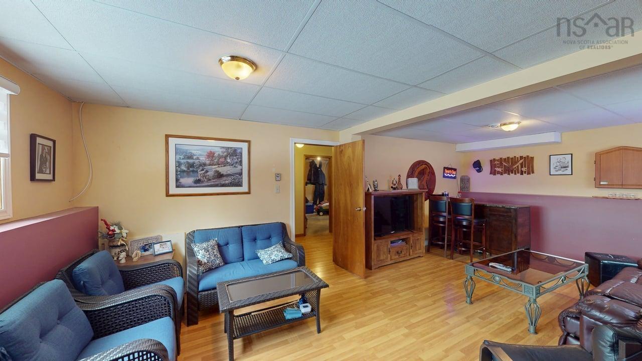 $289,900.00: 13844 NS-4, Aulds Cove