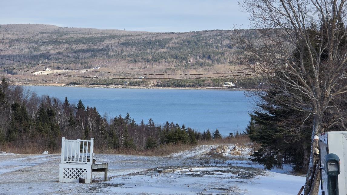 $289,900.00: 13844 NS-4, Aulds Cove