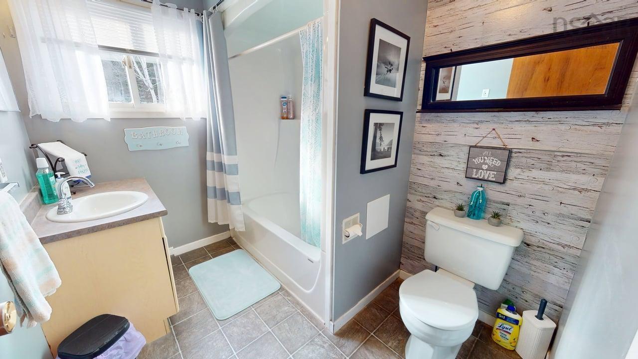 $289,900.00: 13844 NS-4, Aulds Cove