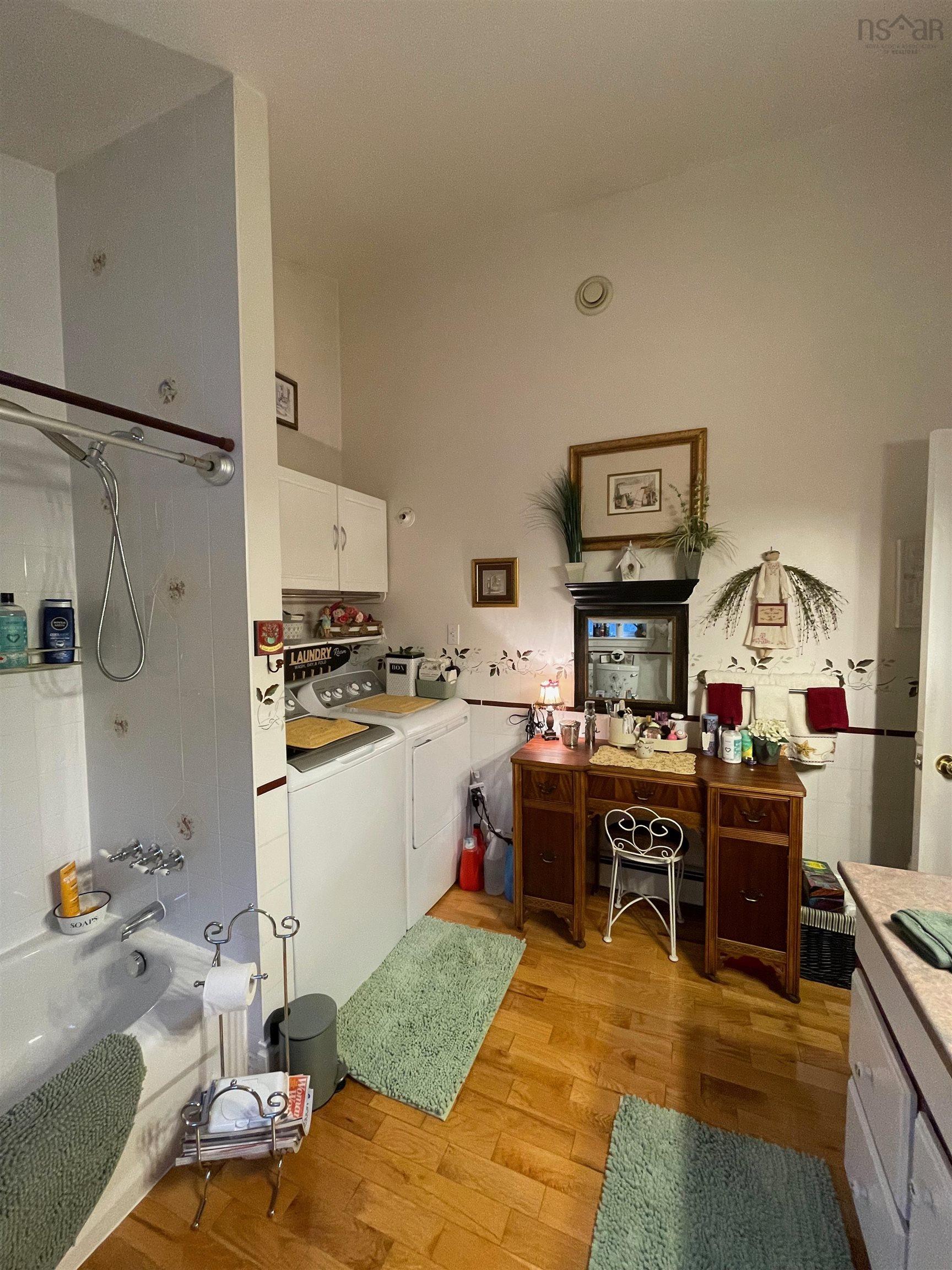 $295,000.00: 169 Fairhaven Drive, Sydney