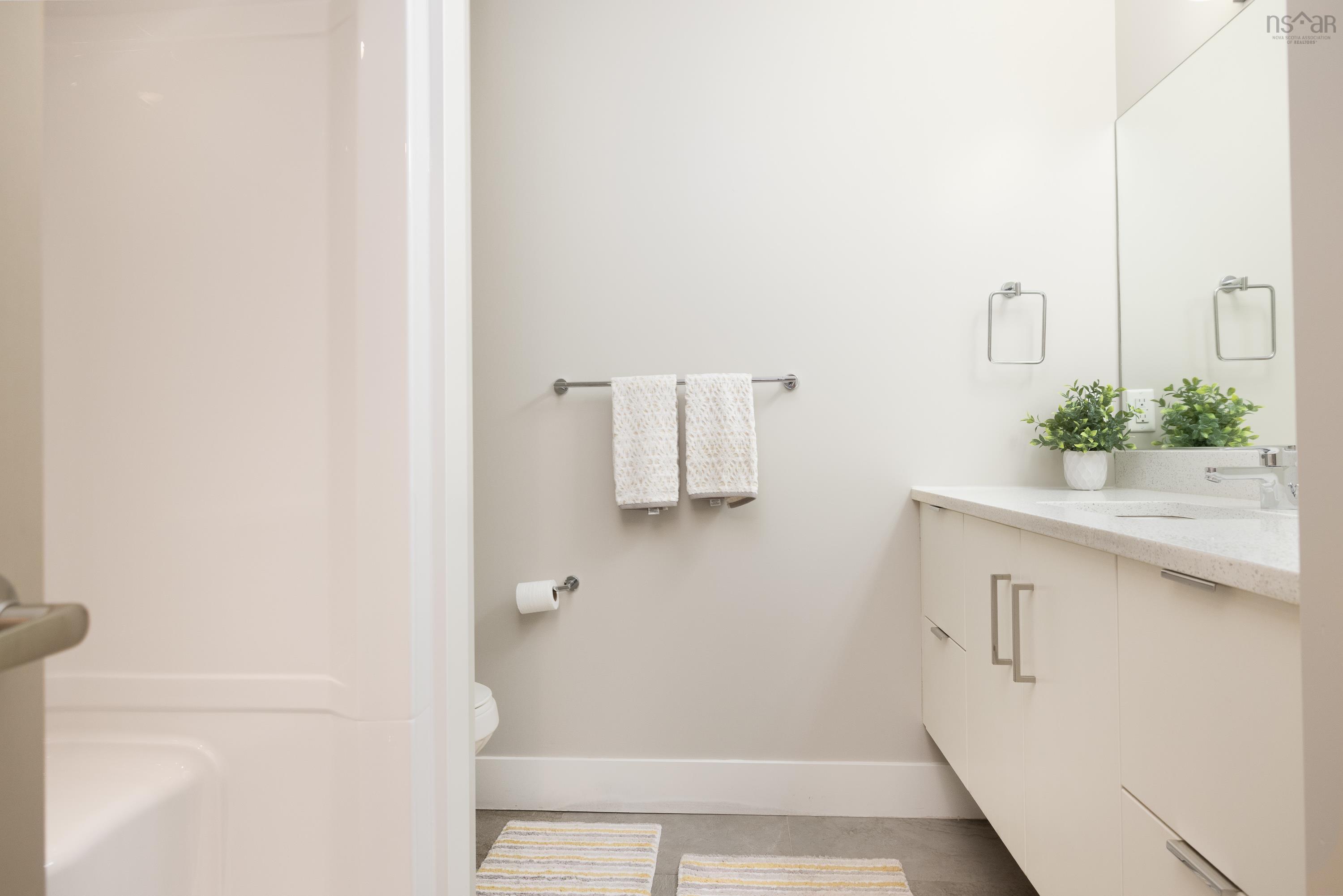 $574,900.00: 302 267 Gary Martin Drive, Bedford