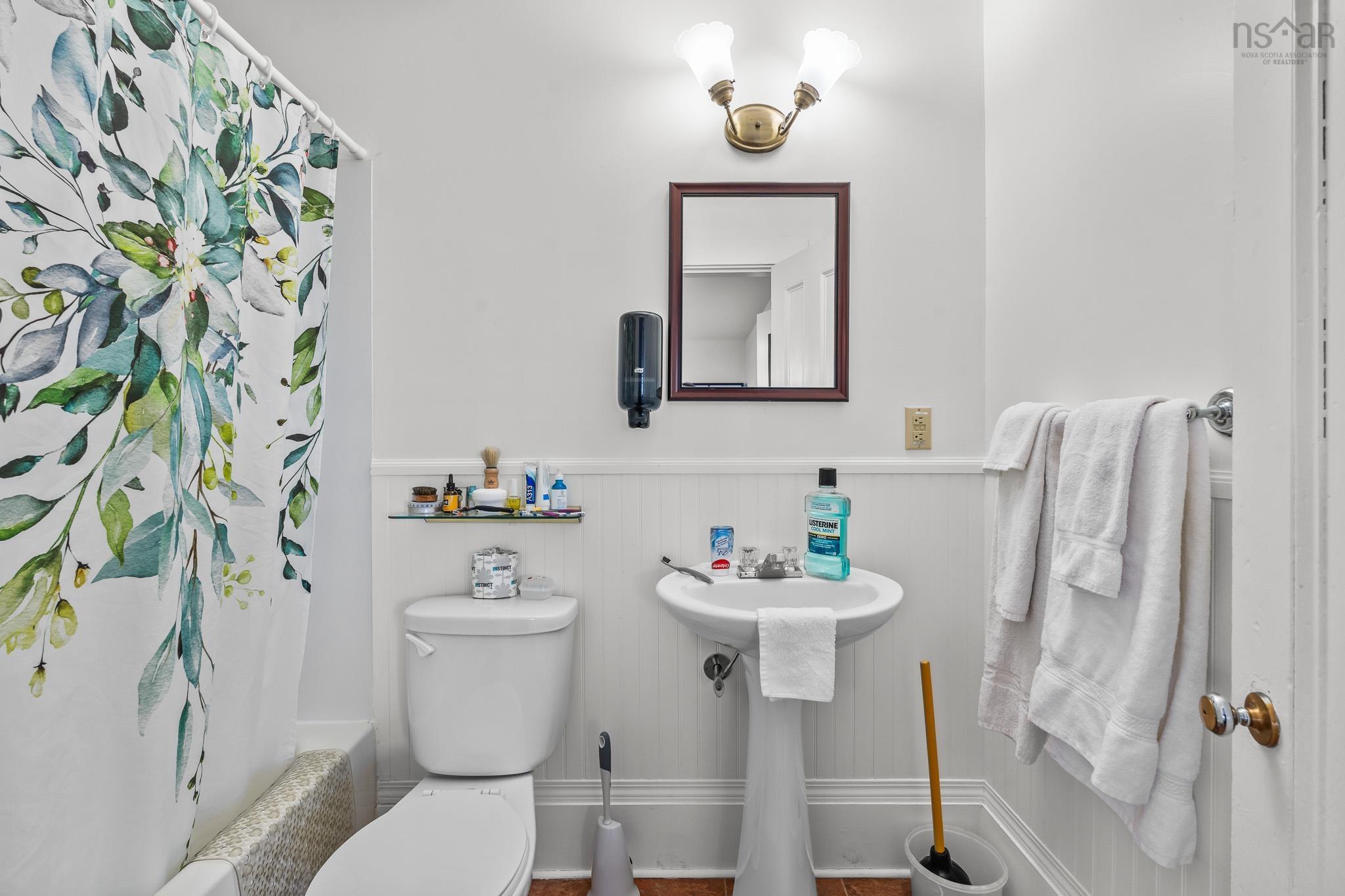 $950,000.00: 8979 Route 201 Highway, Nictaux