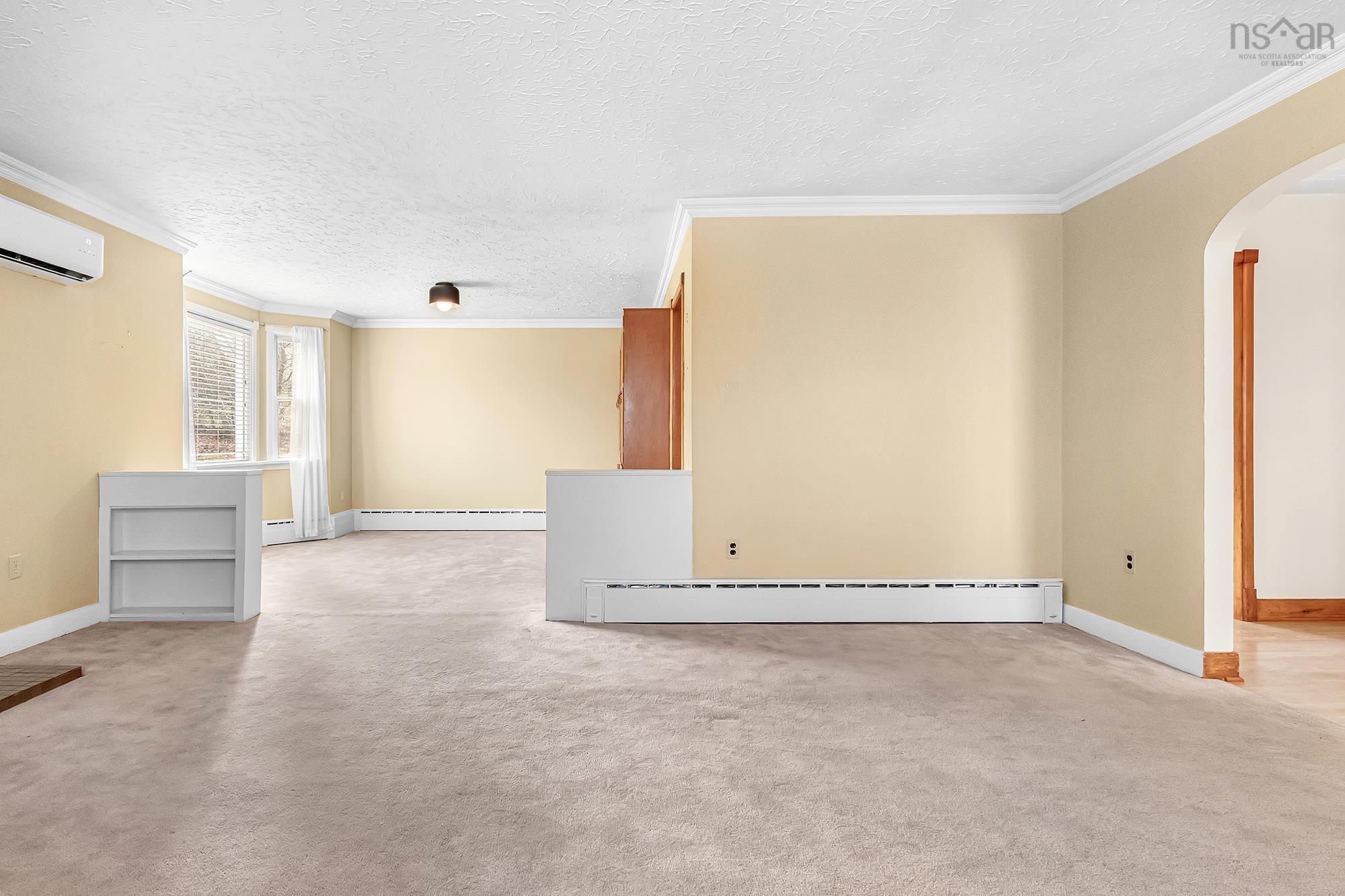 $519,500.00: 4 Harris Road, Dartmouth