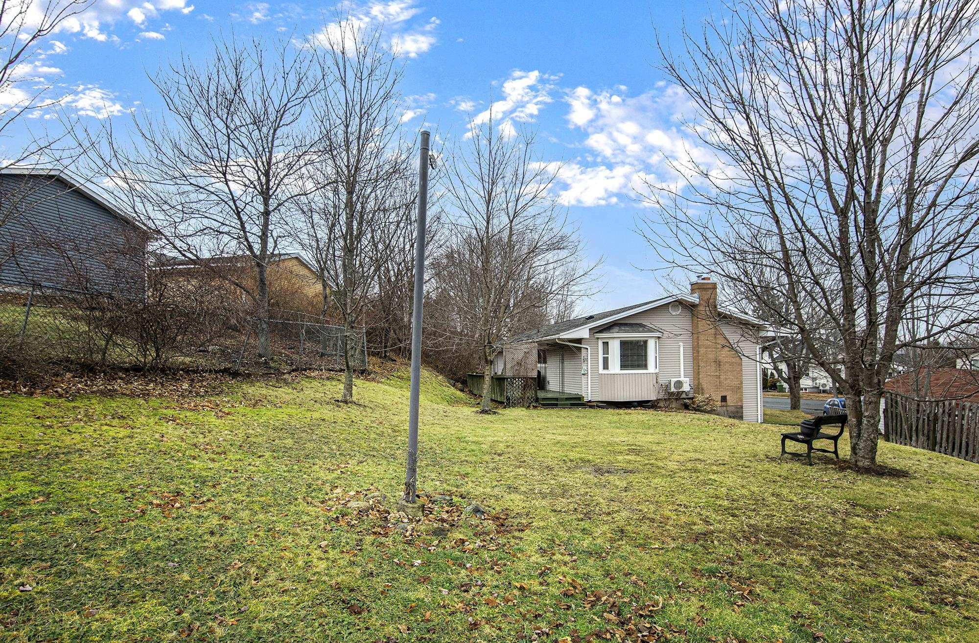 $519,500.00: 4 Harris Road, Dartmouth