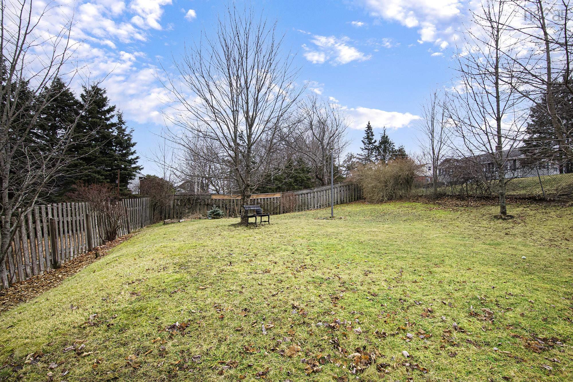 $519,500.00: 4 Harris Road, Dartmouth