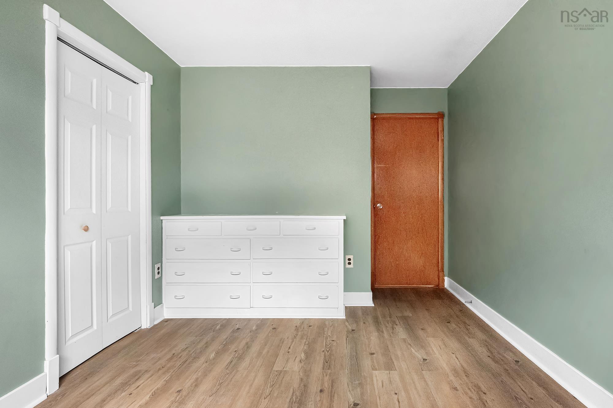 $519,500.00: 4 Harris Road, Dartmouth