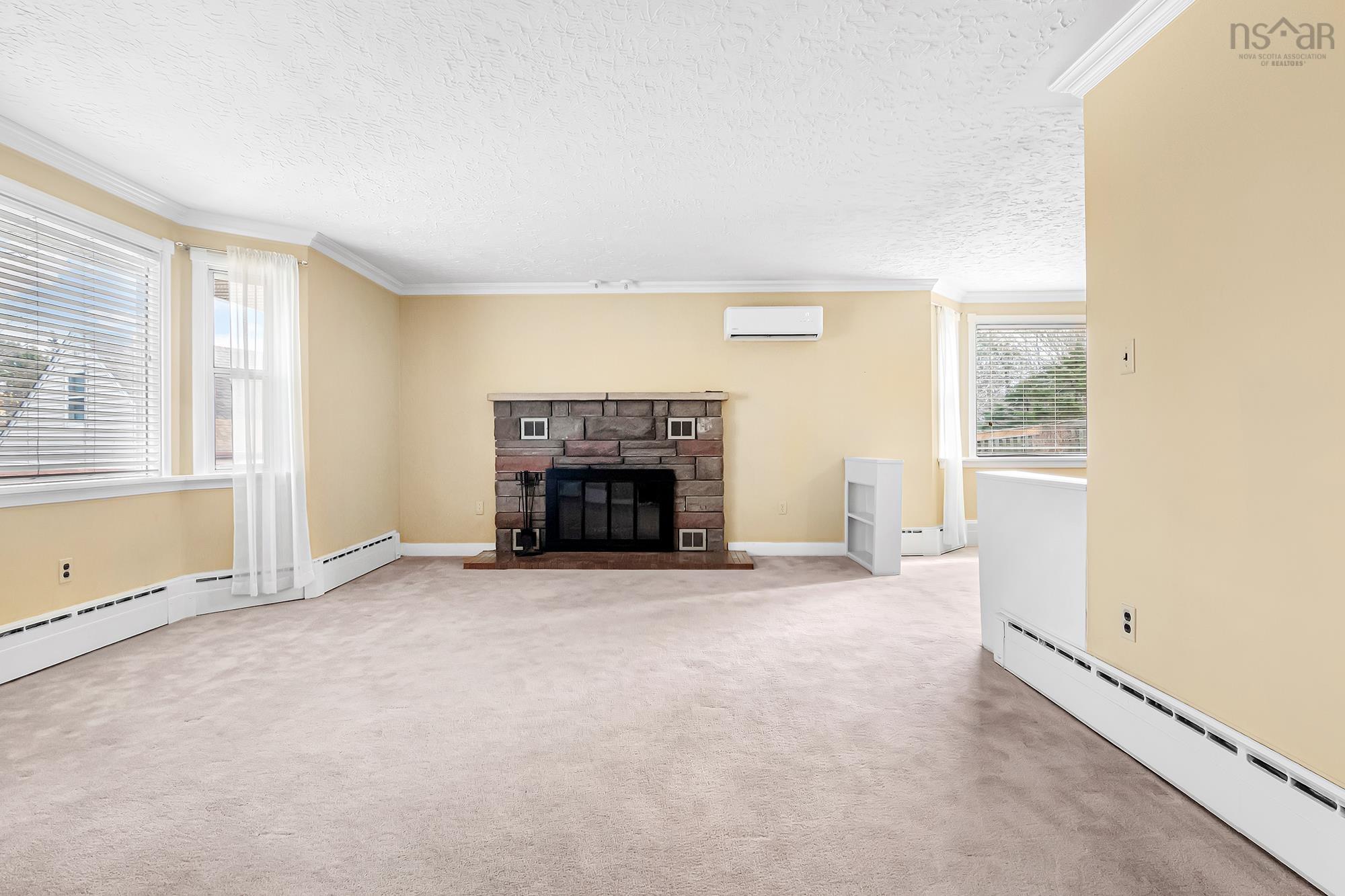 $519,500.00: 4 Harris Road, Dartmouth