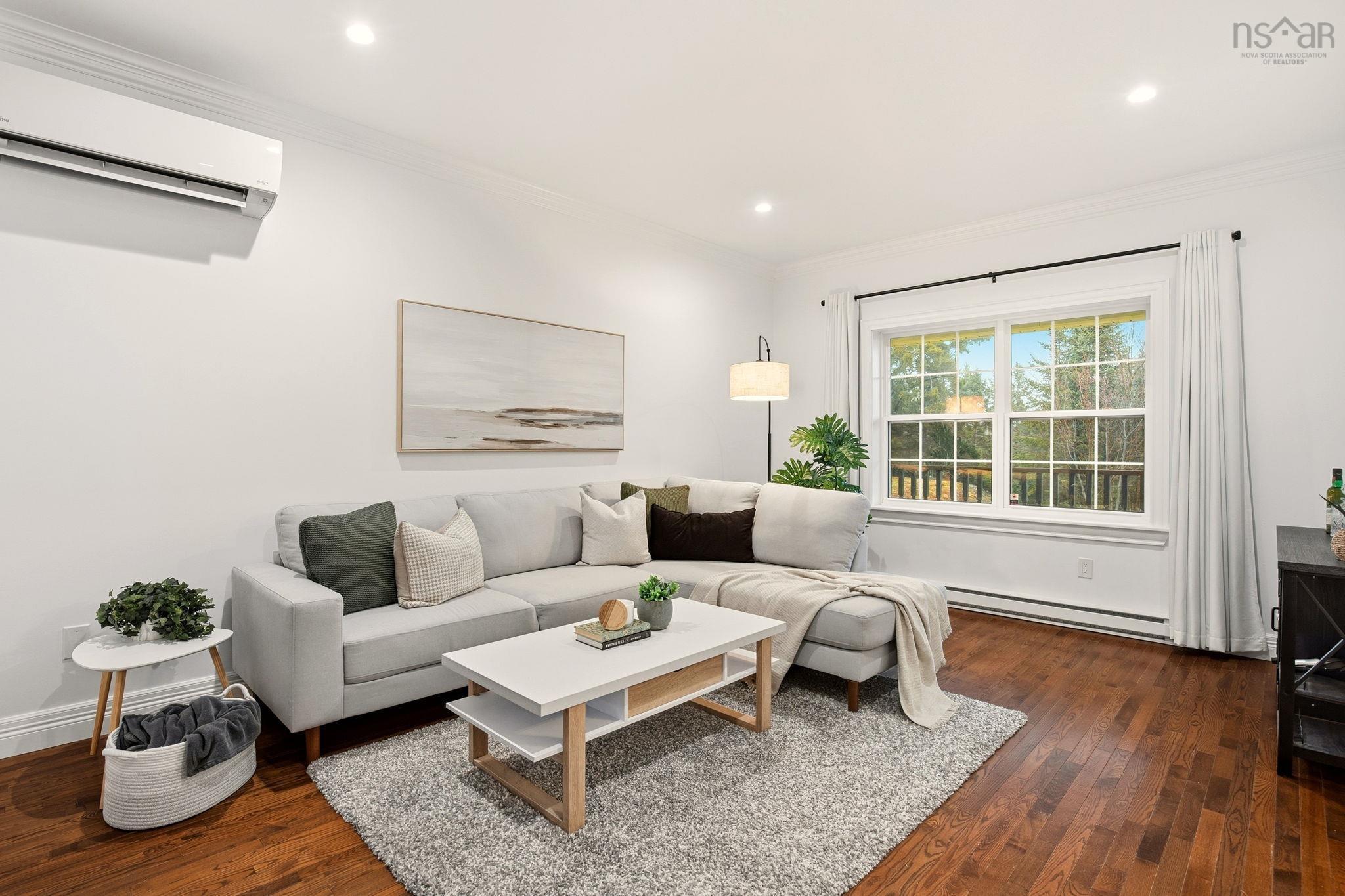 $595,000.00: 883 Mineville Road, Mineville