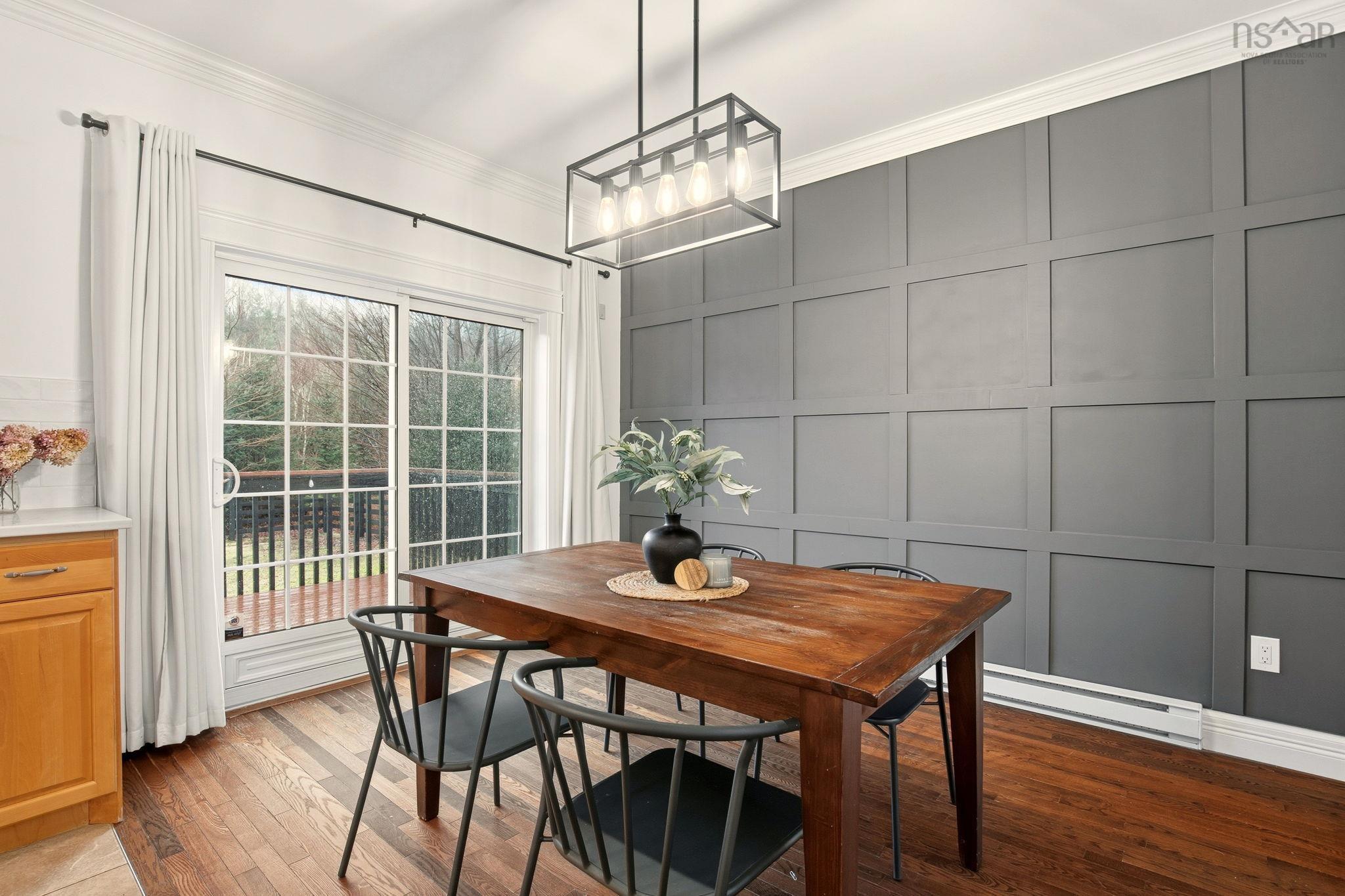 $595,000.00: 883 Mineville Road, Mineville