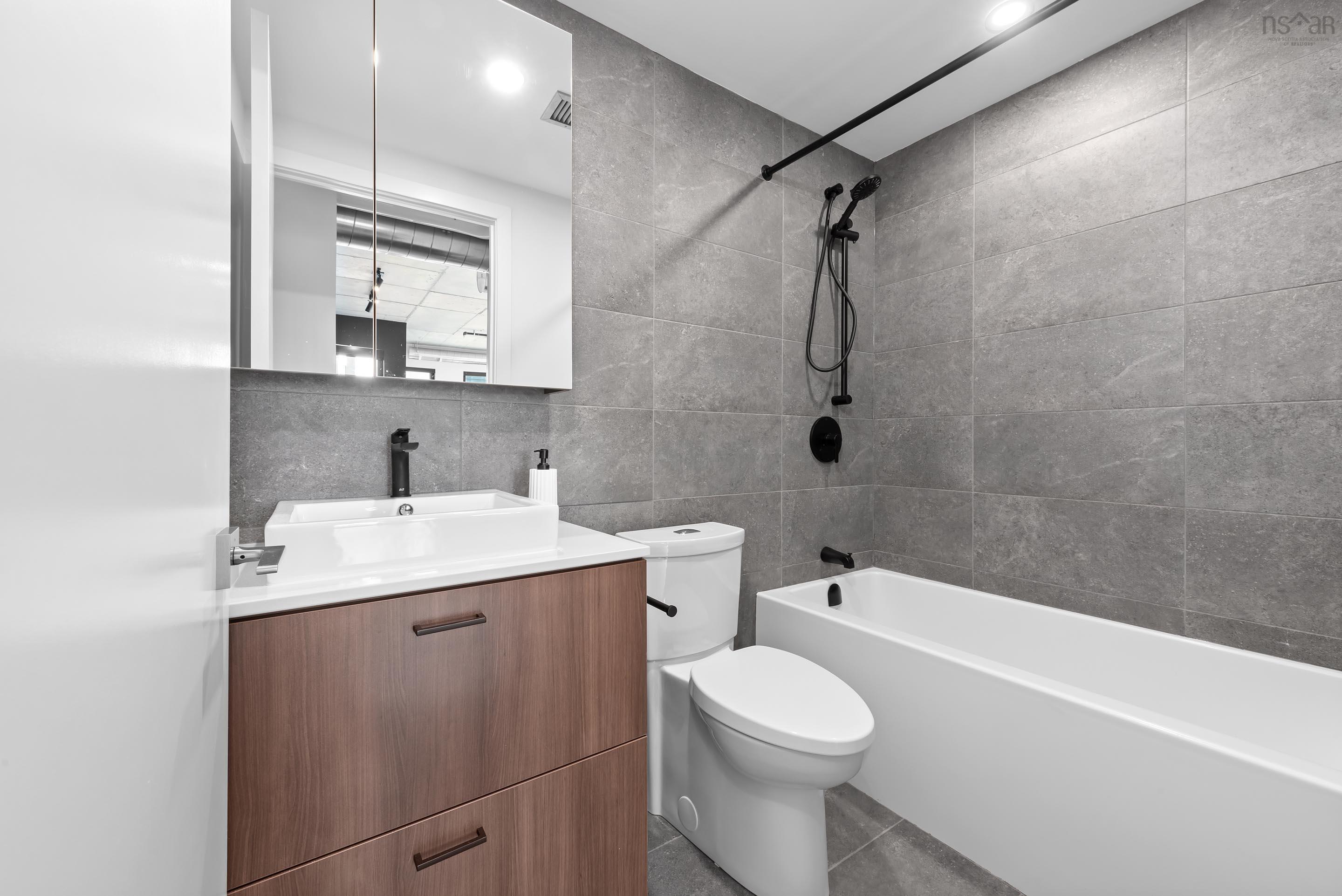 404 5511 Bilby St Street, Halifax, NS (MLS 202601082)