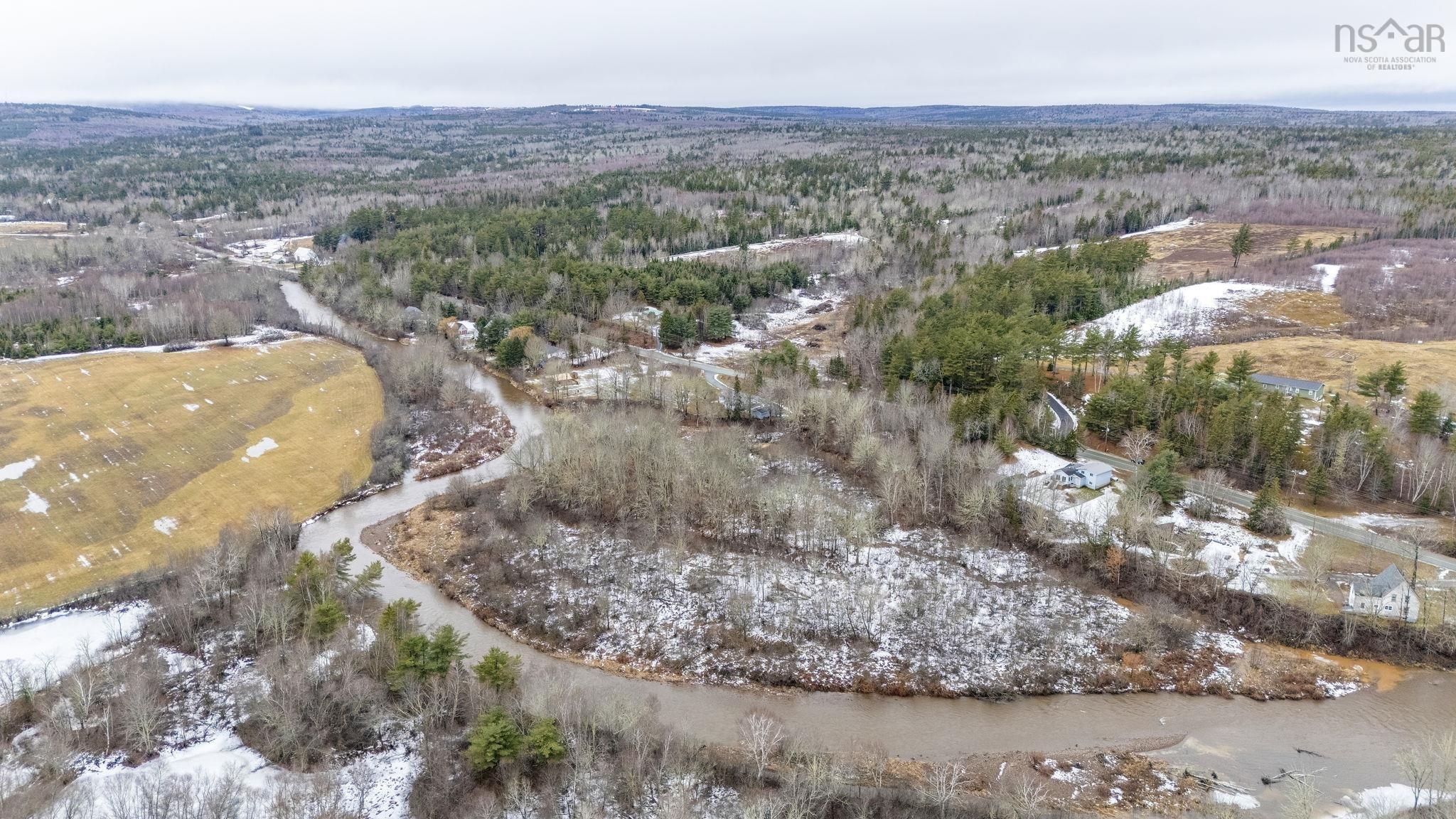 $317,000.00: 2408 Wyvern Road, Oxford Junction