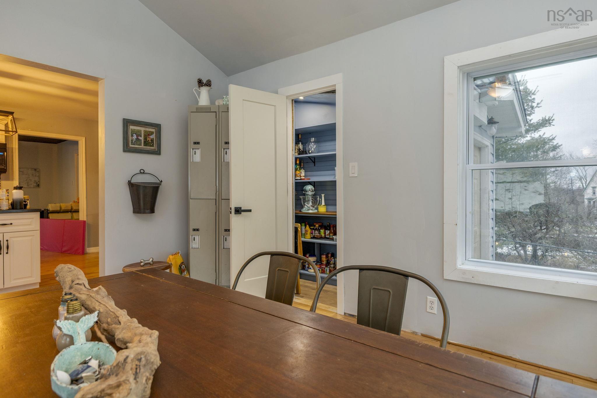 $317,000.00: 2408 Wyvern Road, Oxford Junction