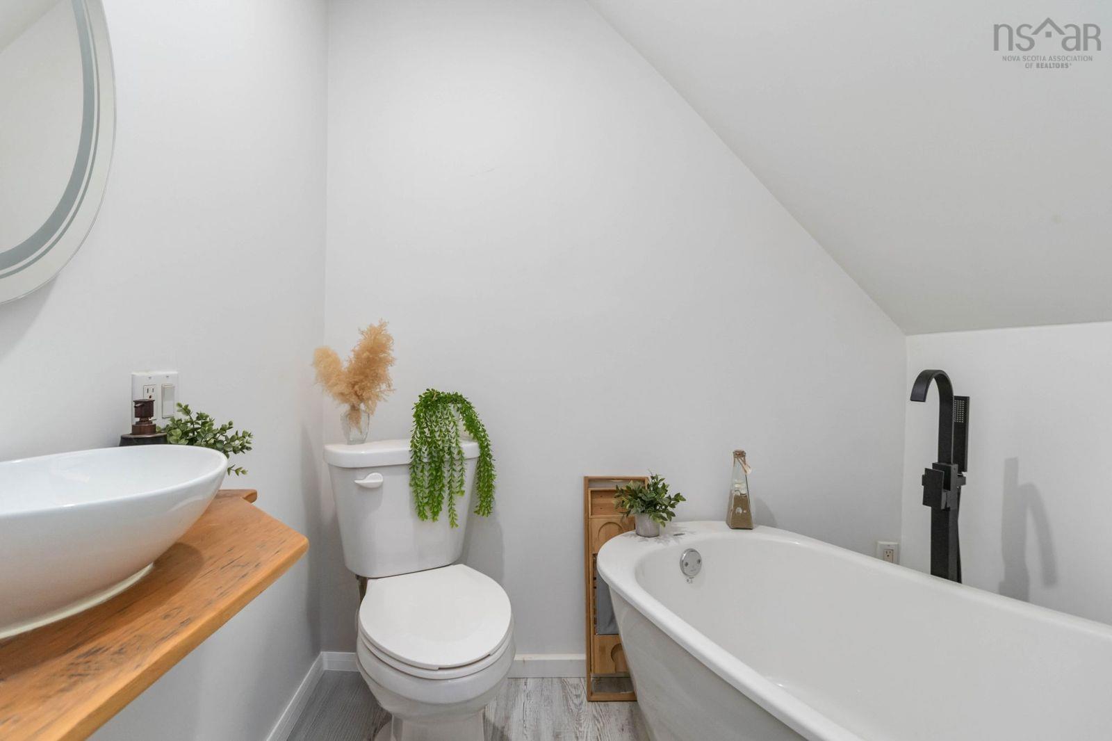 $344,900.00: 3019 Highway 325 Wileville South Shore NS Highway, Wileville