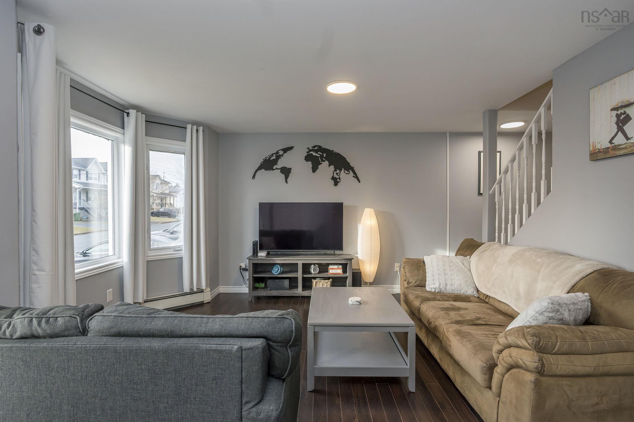 $449,900.00: 52 Madeira Crescent, Dartmouth