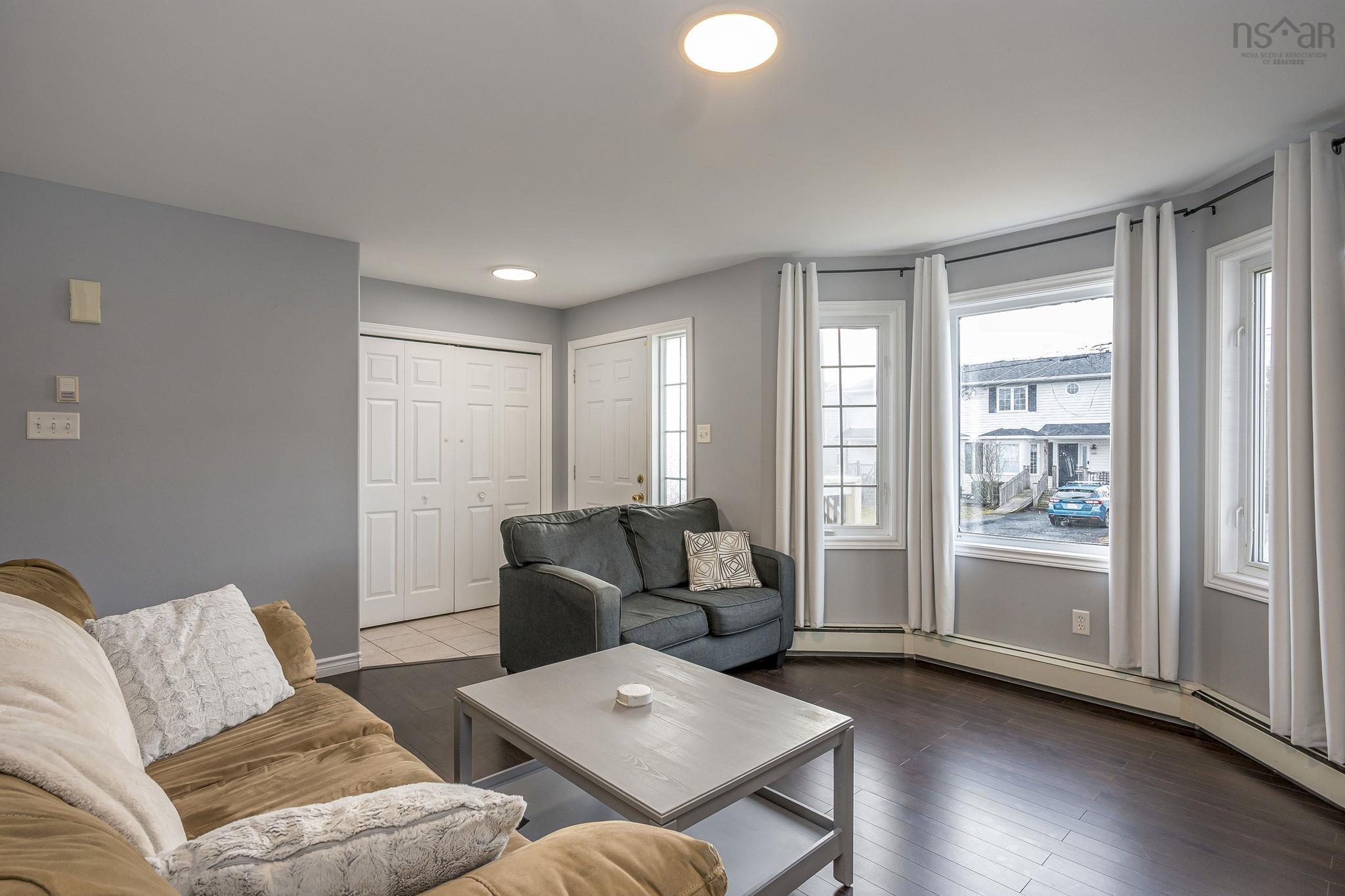 $449,900.00: 52 Madeira Crescent, Dartmouth