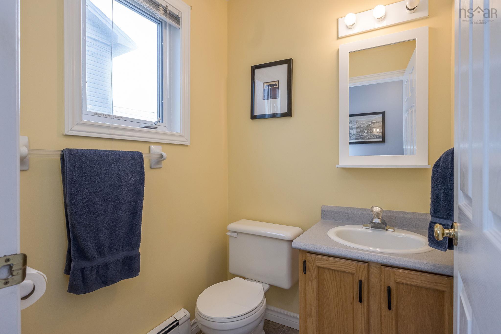 $449,900.00: 52 Madeira Crescent, Dartmouth