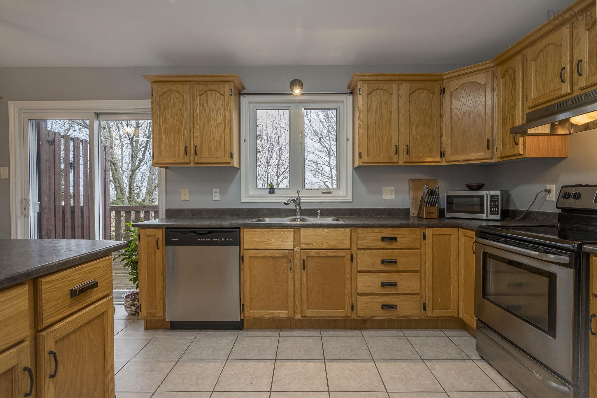 $449,900.00: 52 Madeira Crescent, Dartmouth