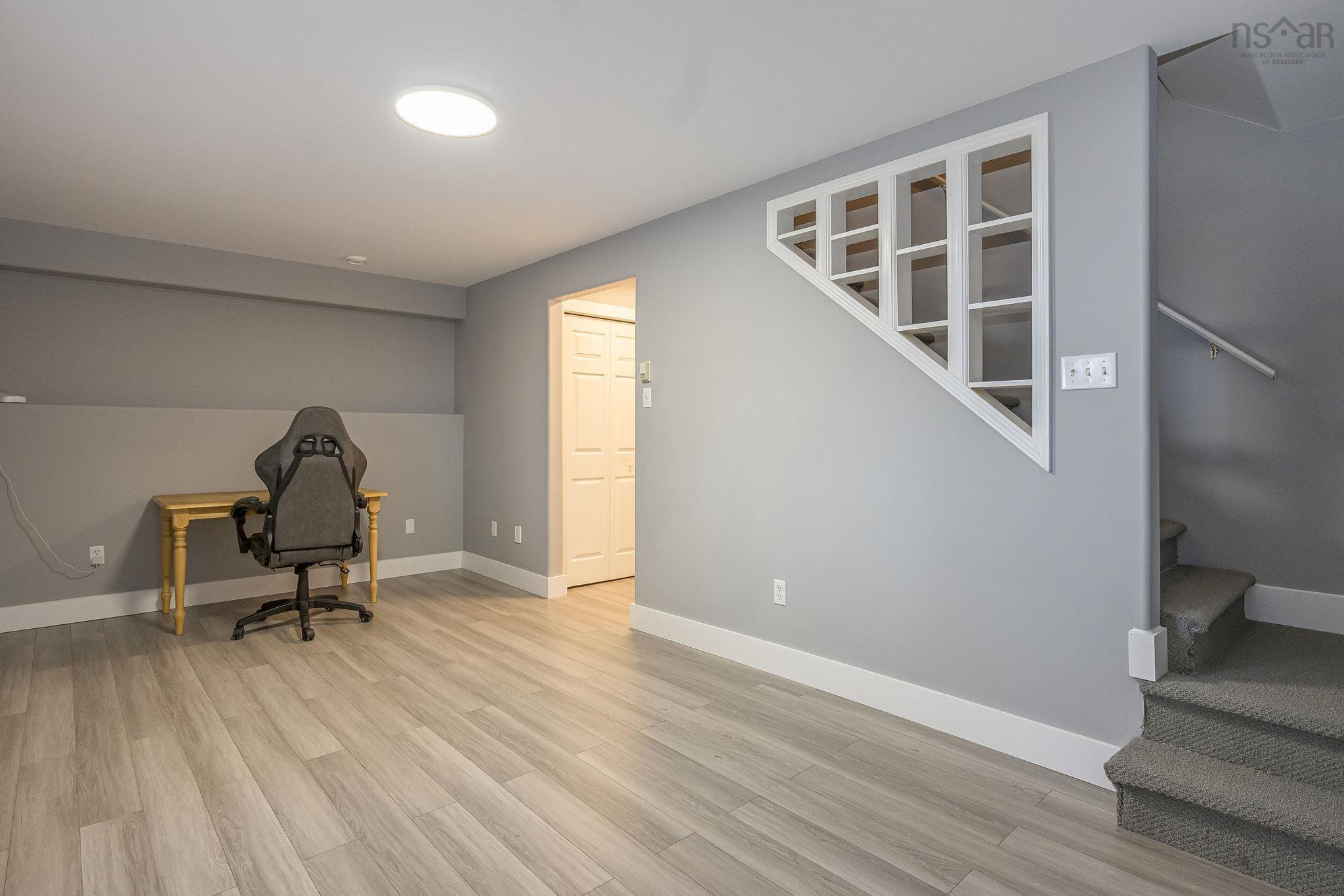 $449,900.00: 52 Madeira Crescent, Dartmouth