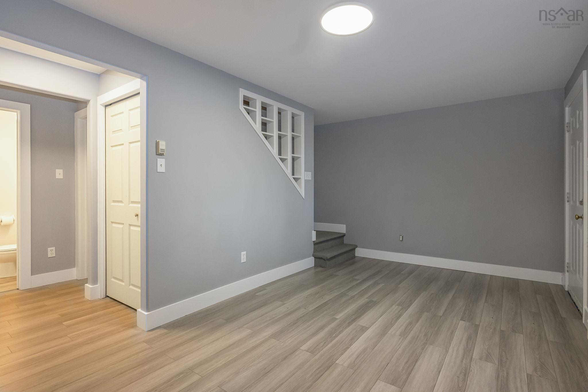 $449,900.00: 52 Madeira Crescent, Dartmouth