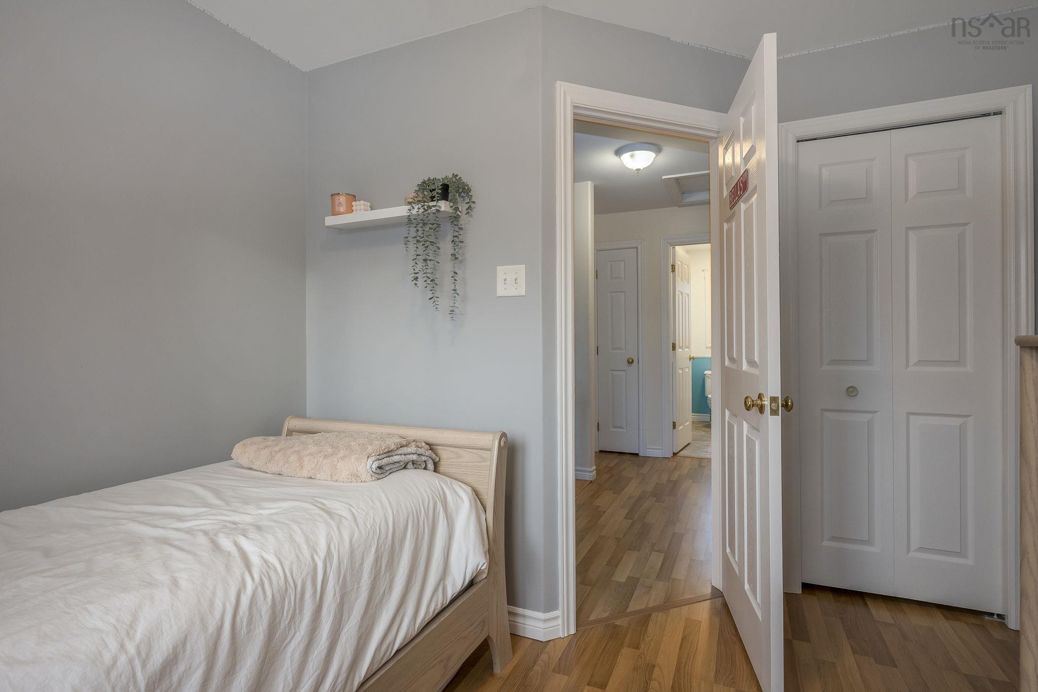 $449,900.00: 52 Madeira Crescent, Dartmouth