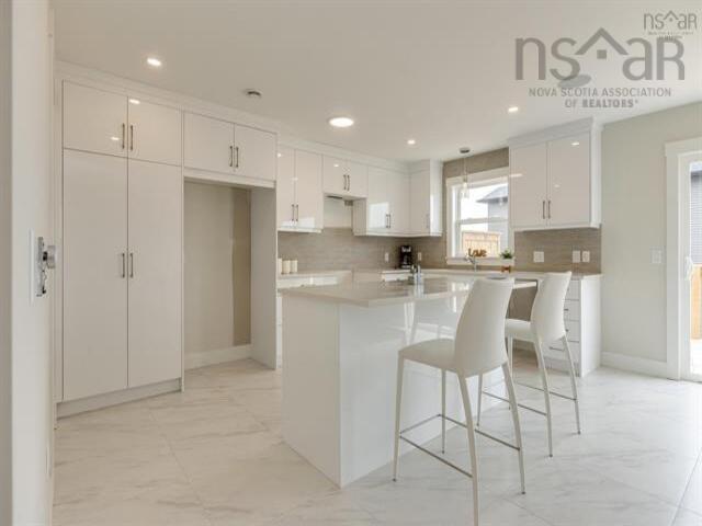 $689,900.00: 230 Higgins Avenue, Beechville