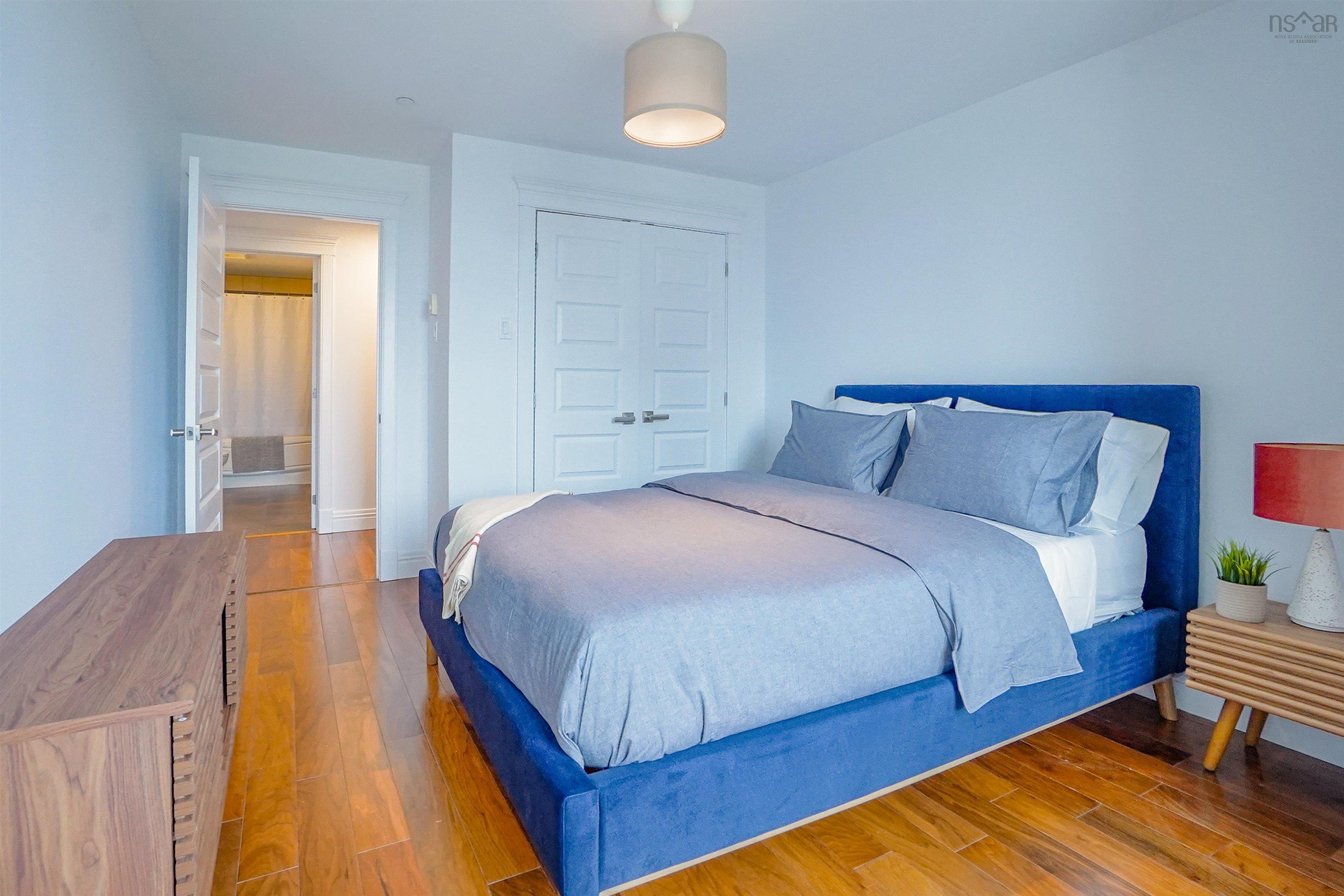 $915,000.00: 1002 1445 South Park Street, Halifax