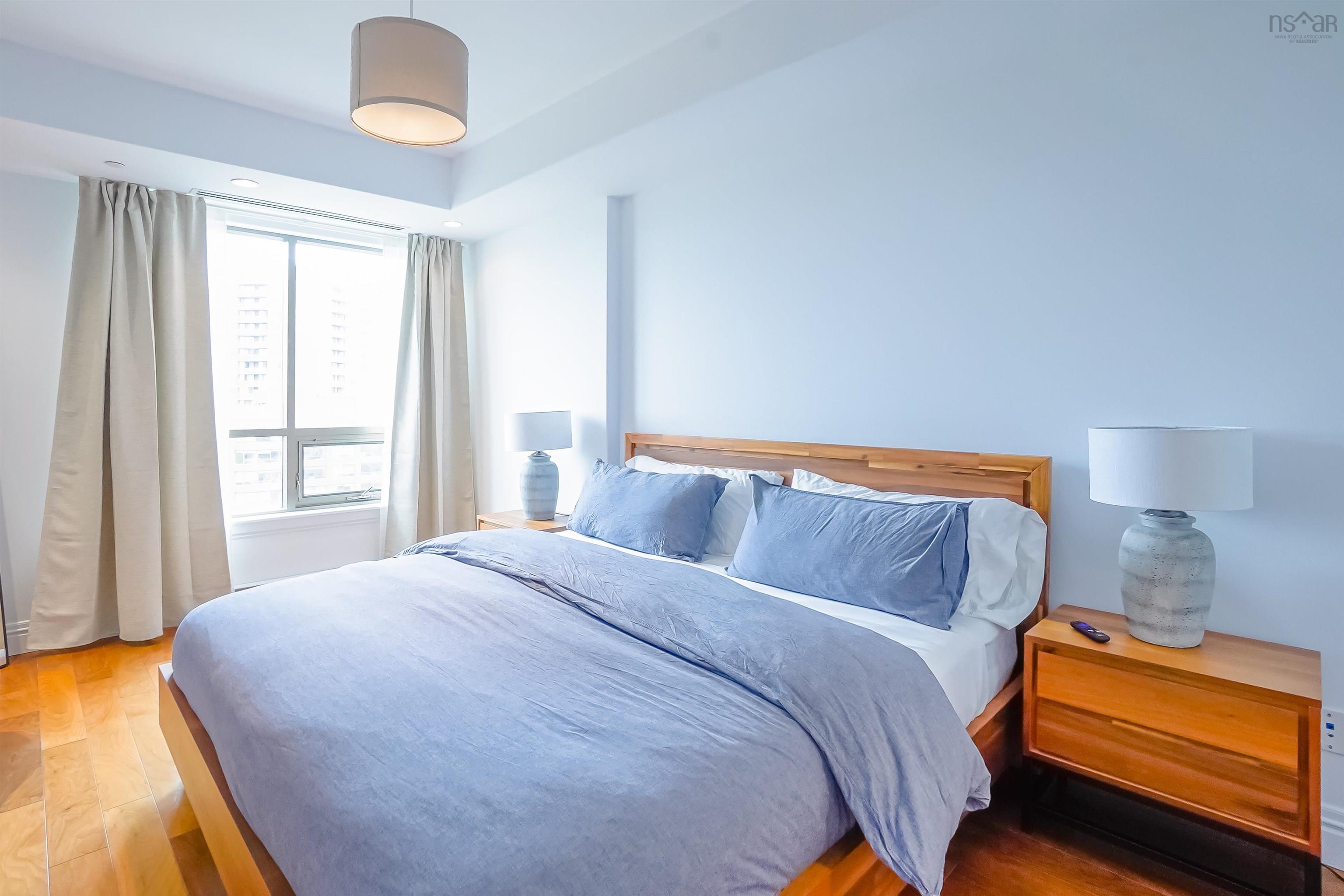 $915,000.00: 1002 1445 South Park Street, Halifax