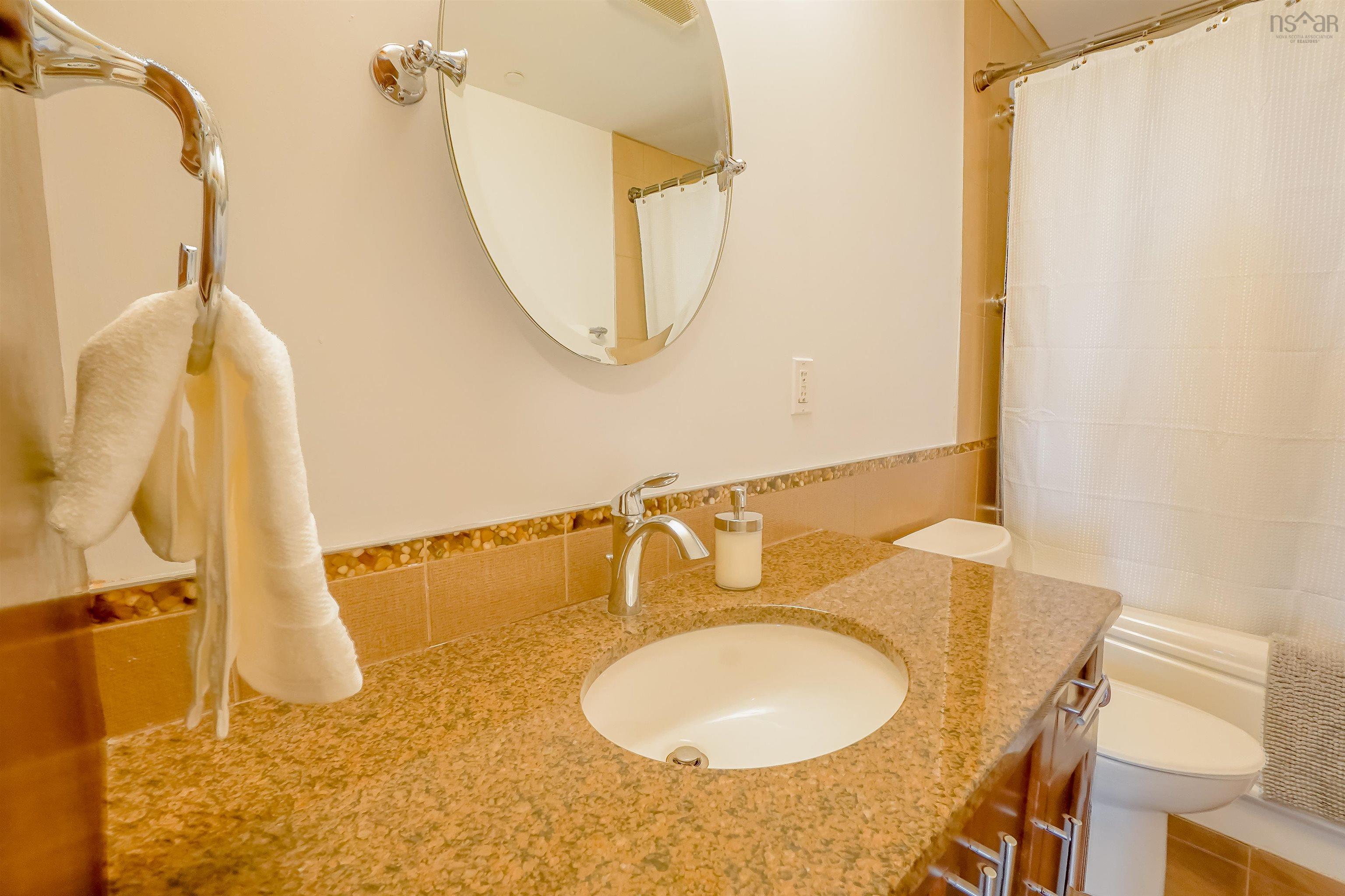 $915,000.00: 1002 1445 South Park Street, Halifax