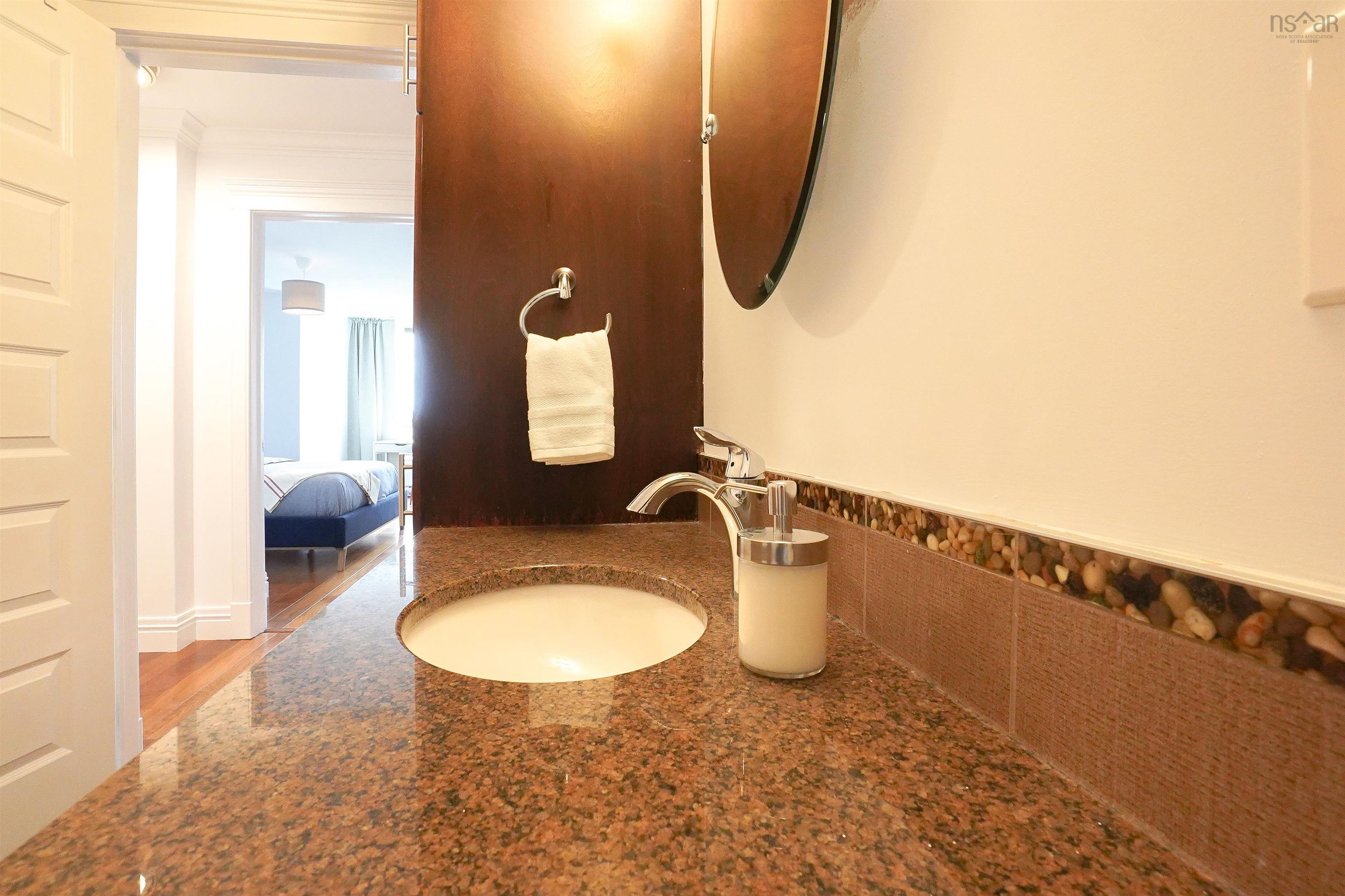 $915,000.00: 1002 1445 South Park Street, Halifax