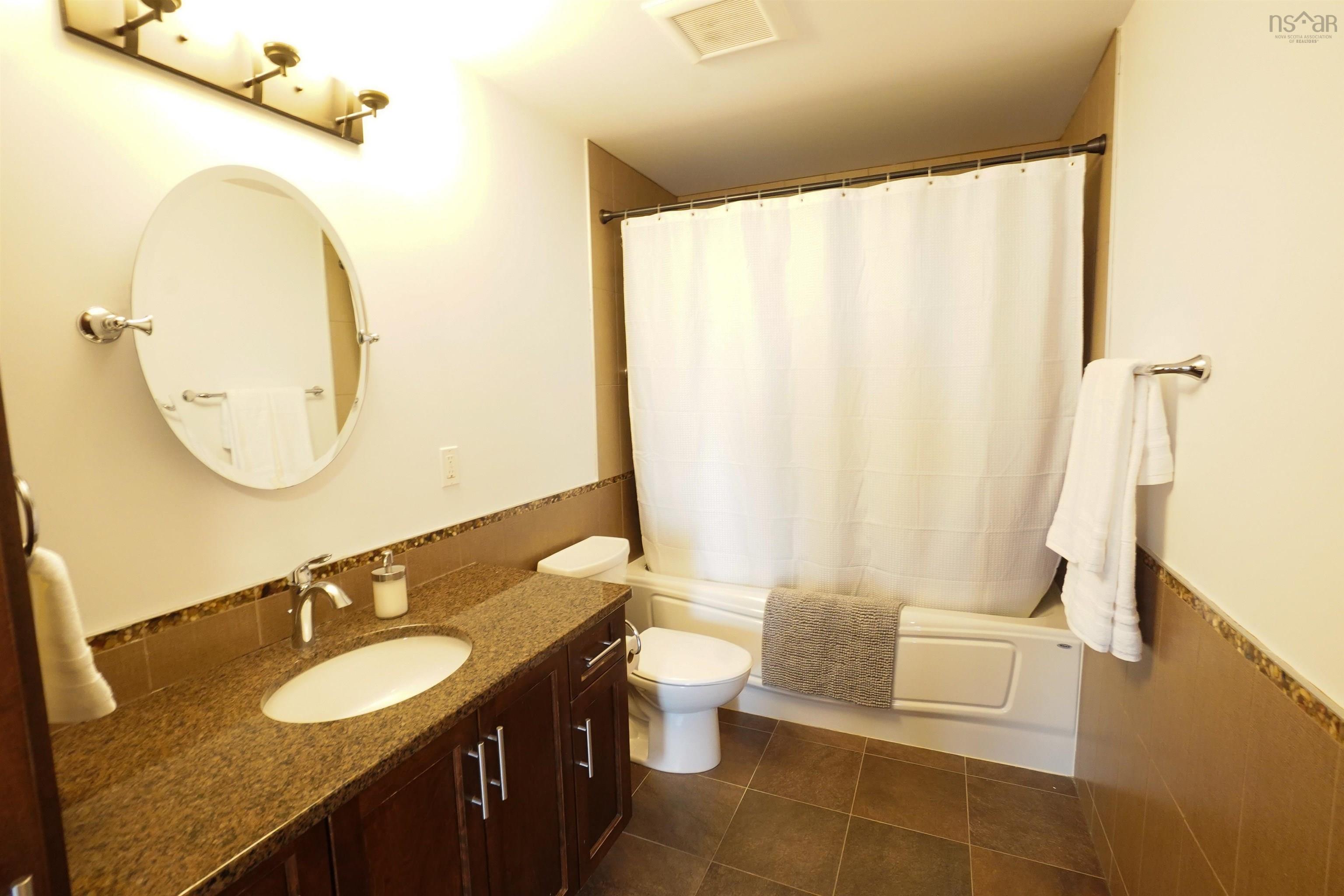 $915,000.00: 1002 1445 South Park Street, Halifax