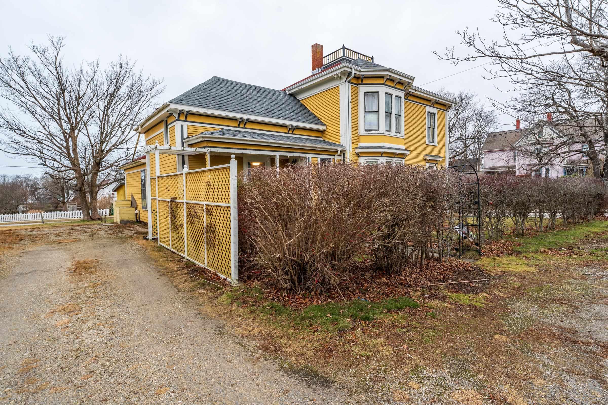 $319,000.00: 45 Alma Street, Yarmouth