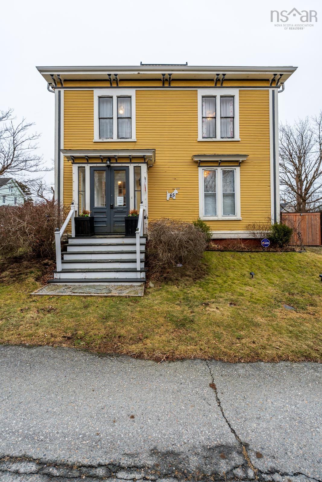 $319,000.00: 45 Alma Street, Yarmouth