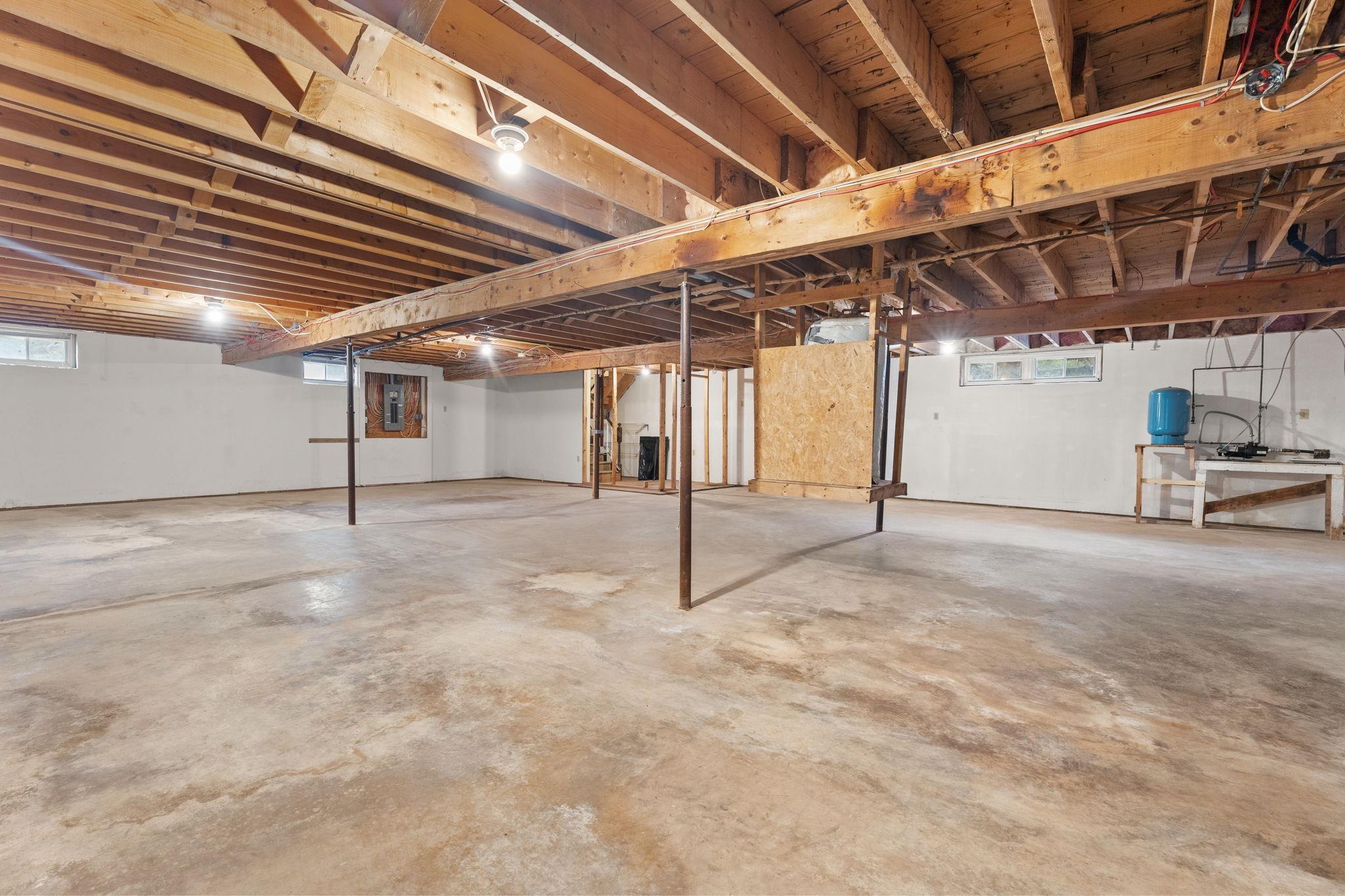 $364,900.00: 9676 Highway 224, Greenwood