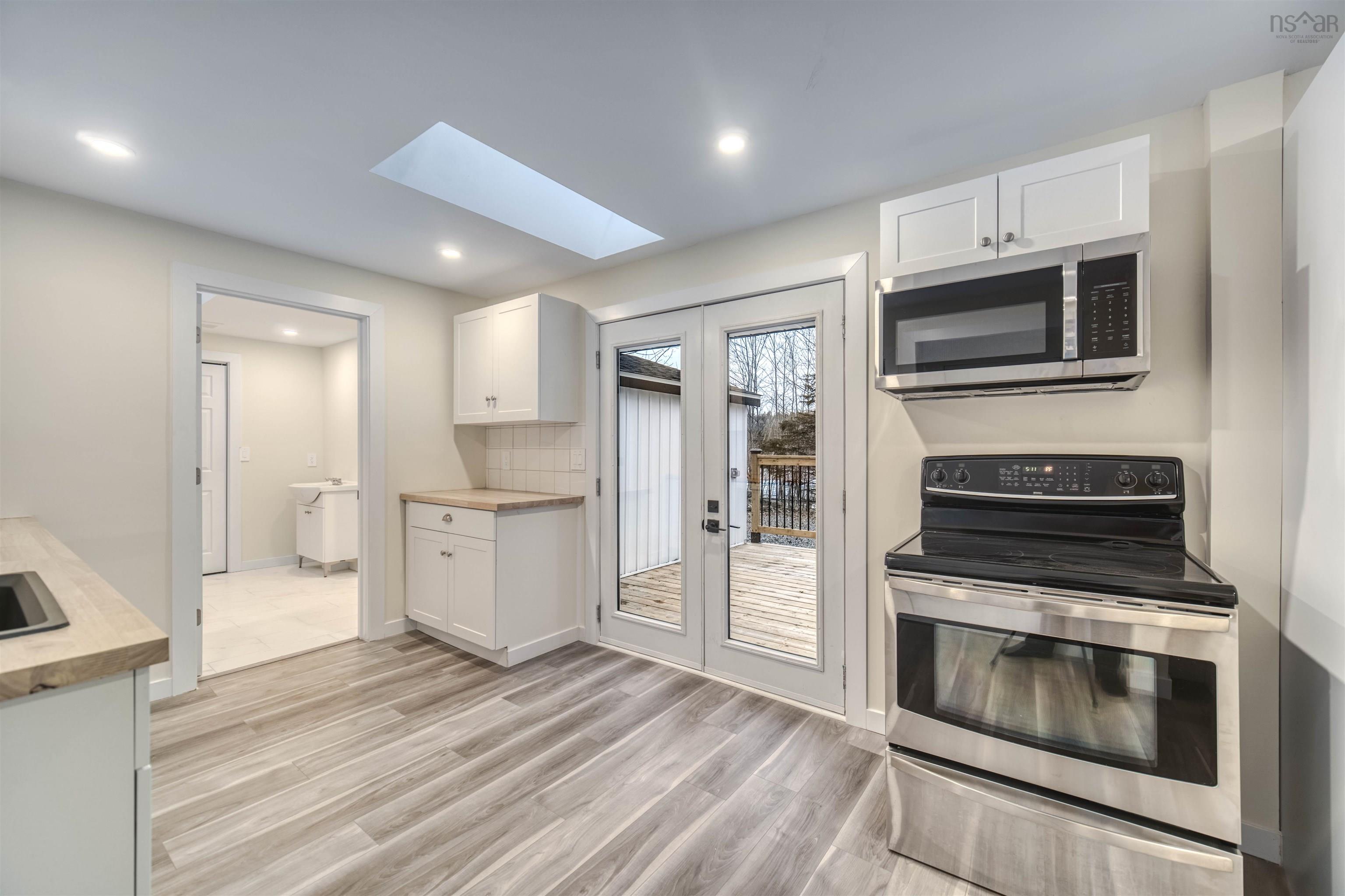 $434,900.00: 4006 Highway 2, Fletchers Lake