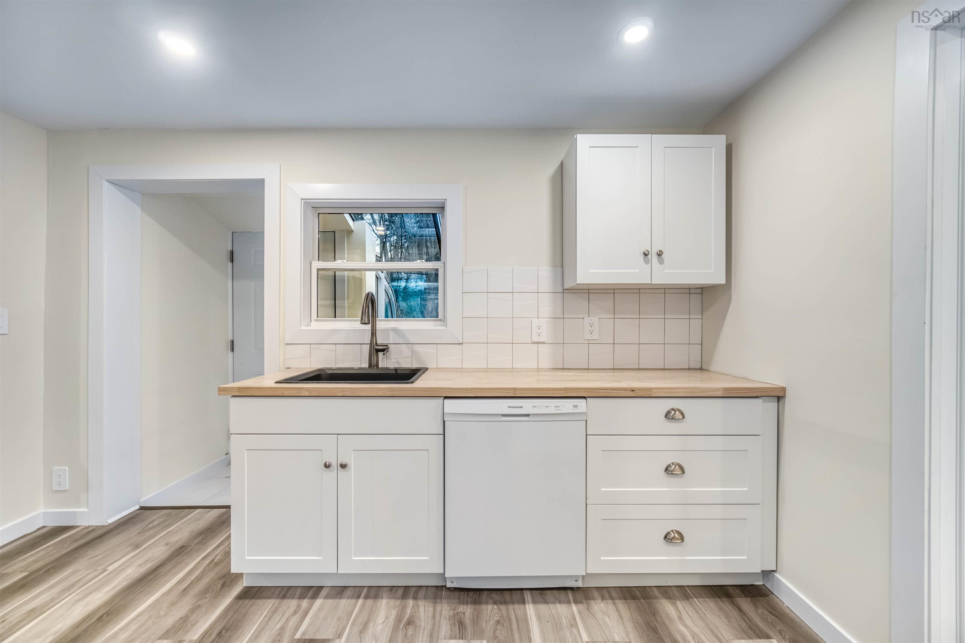 $434,900.00: 4006 Highway 2, Fletchers Lake