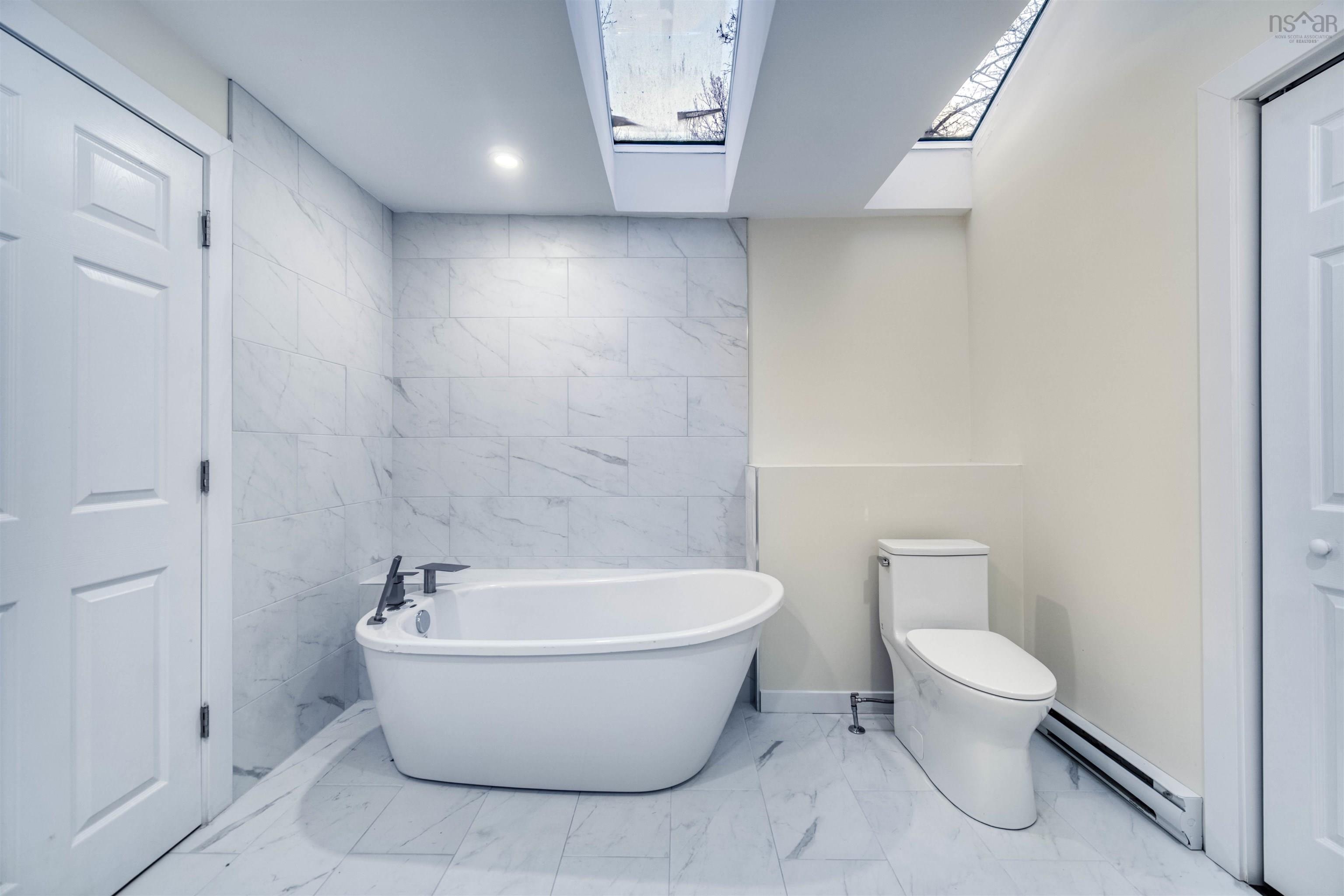 $434,900.00: 4006 Highway 2, Fletchers Lake