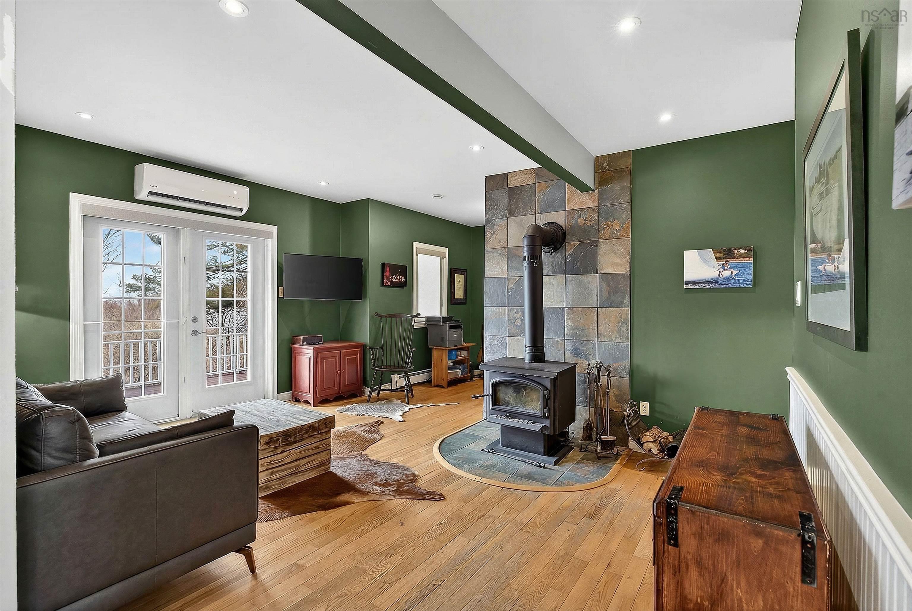 2 Crouchers Point Road, French Village, NS (MLS 202601176)