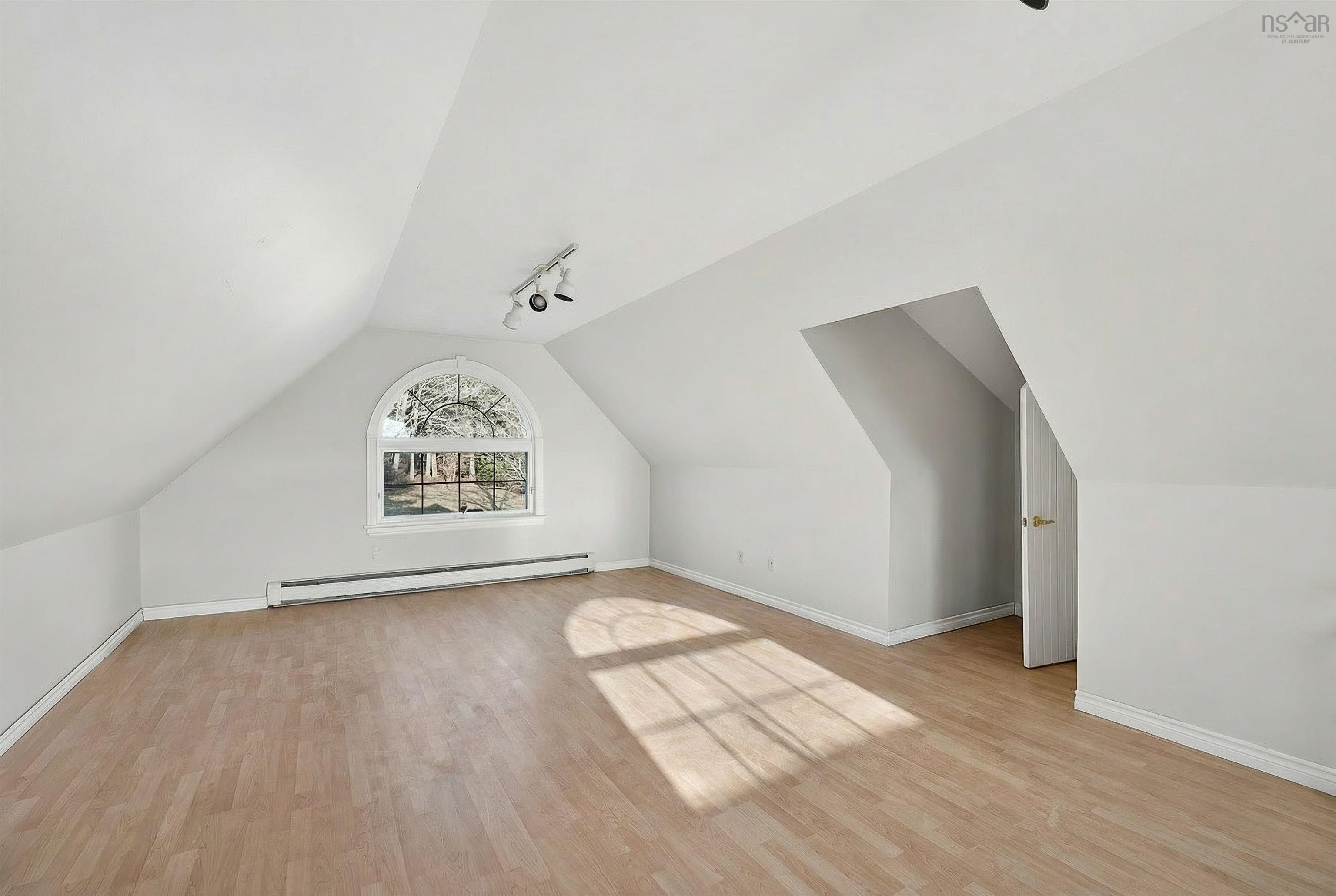 2 Crouchers Point Road, French Village, NS (MLS 202601176)