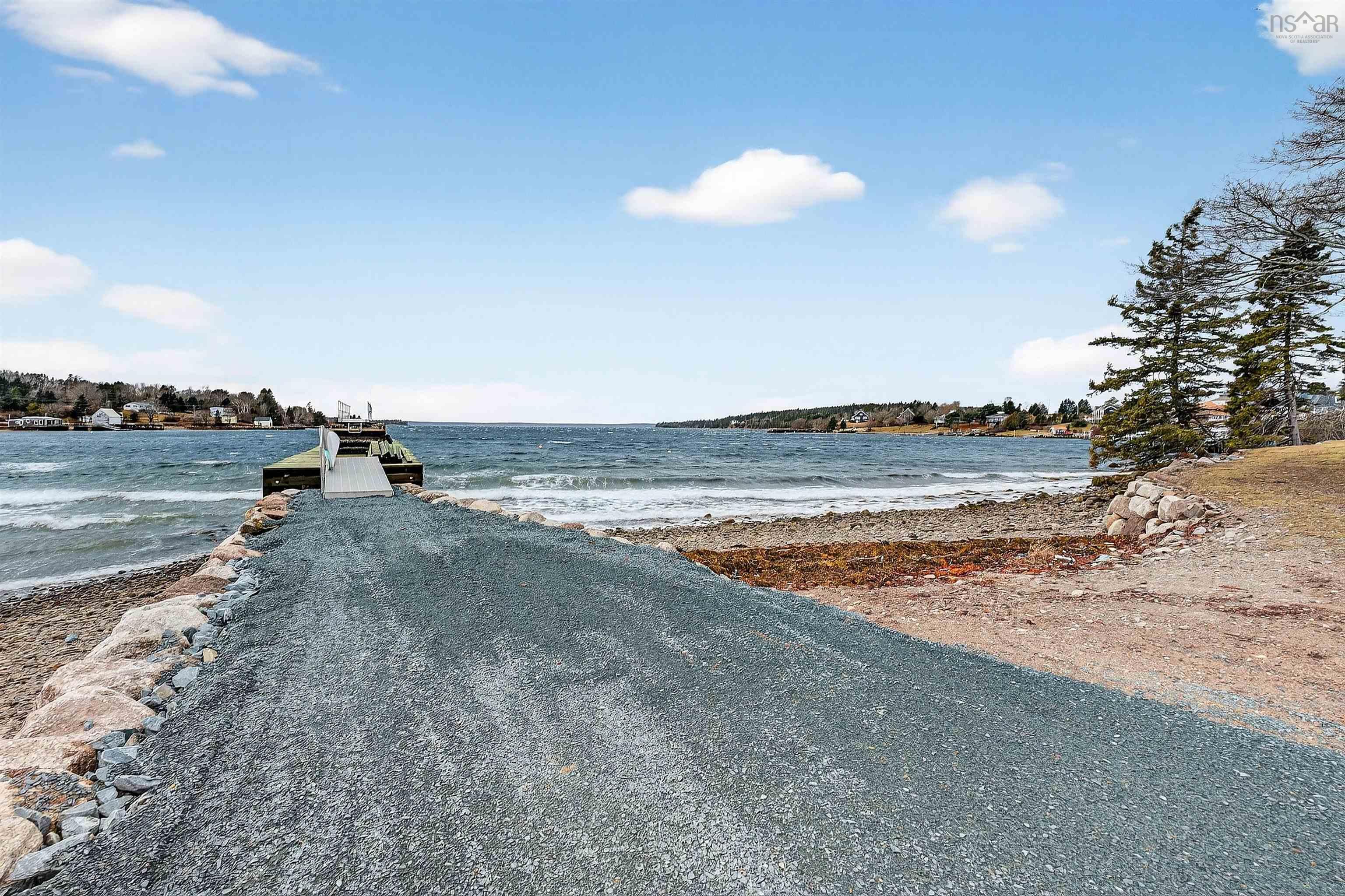 2 Crouchers Point Road, French Village, NS (MLS 202601176)