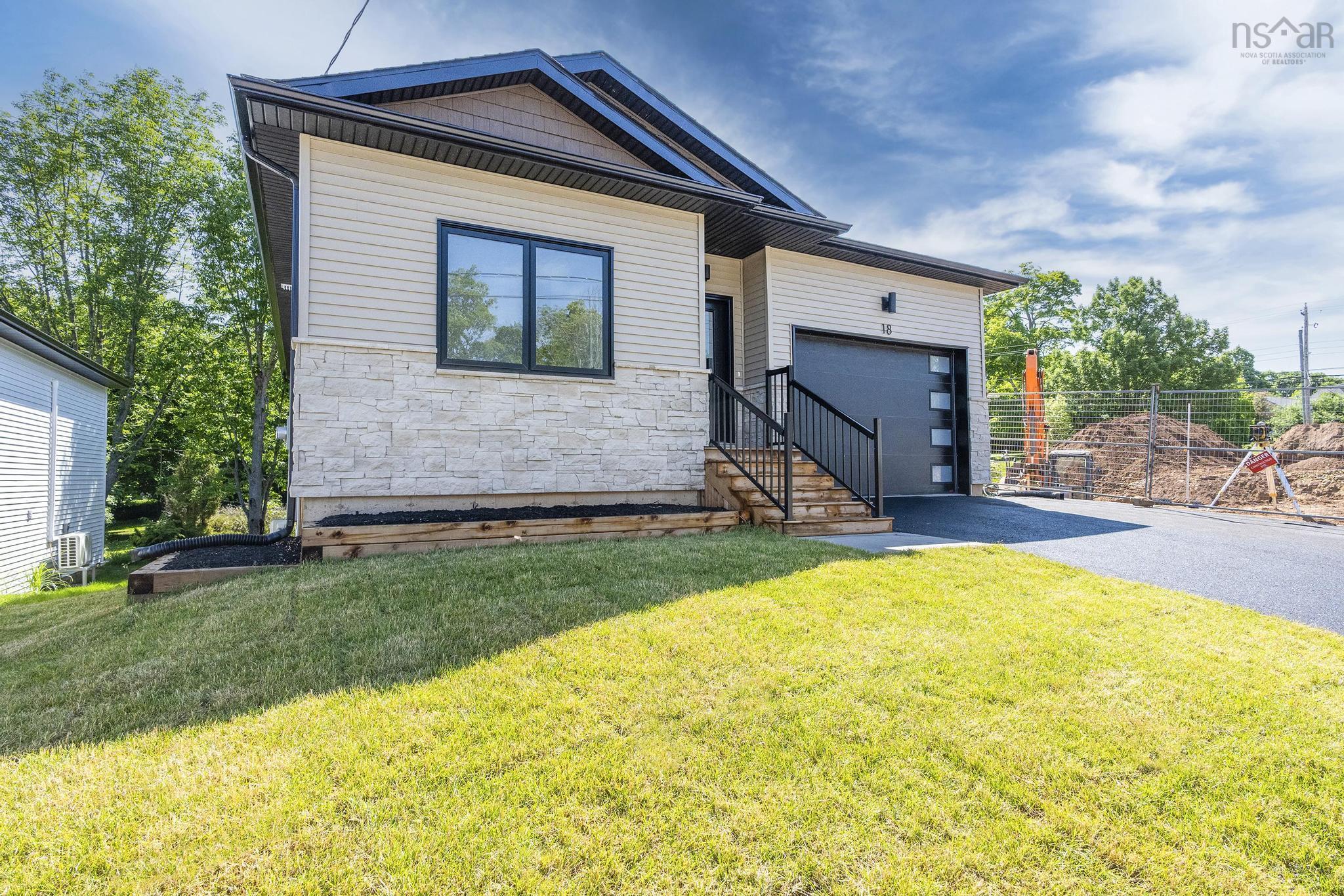 $729,500.00: 18 Whidden Avenue, Wolfville