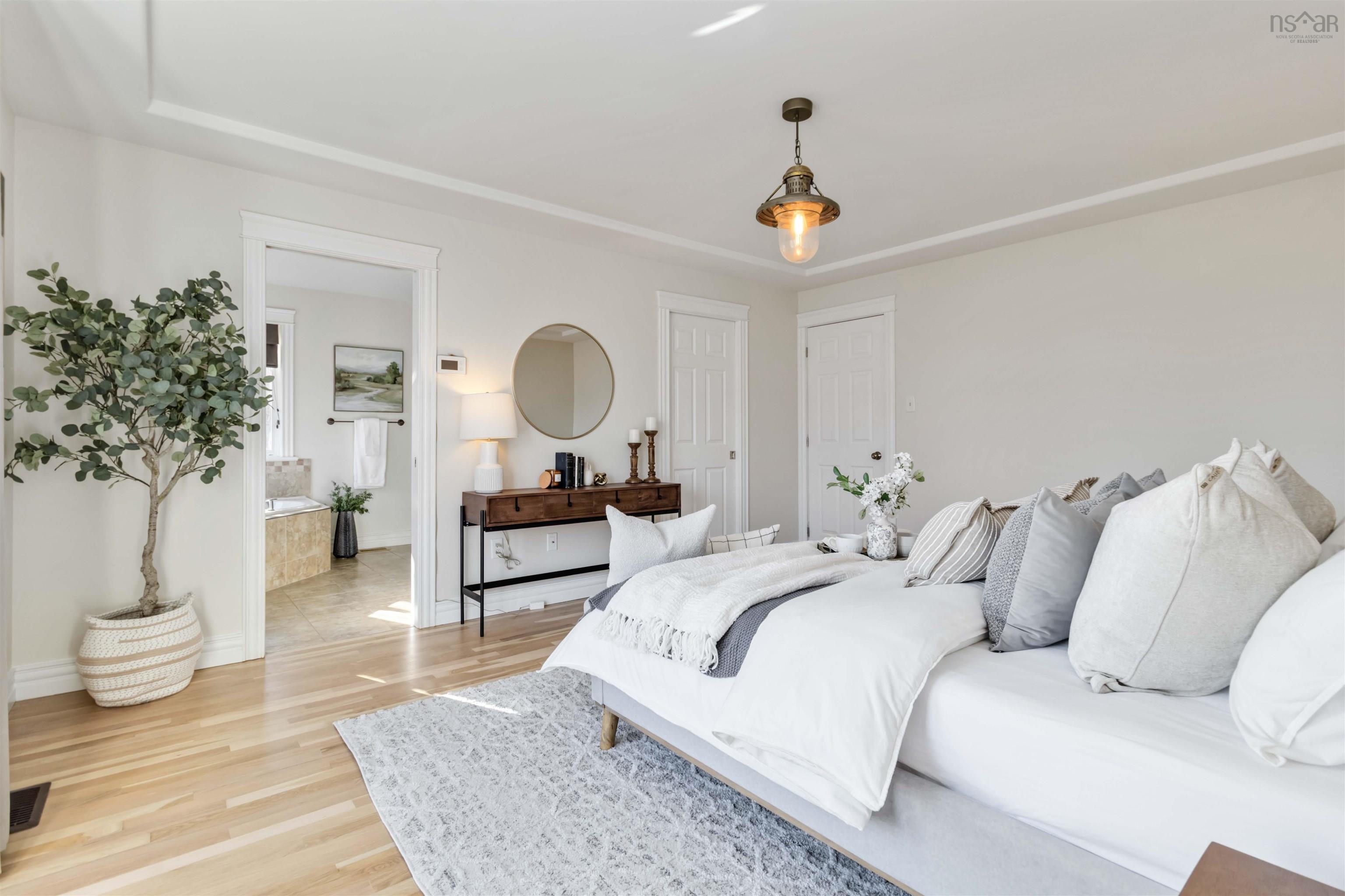 $699,900.00: 91 Mount Marina Road, Fox Point