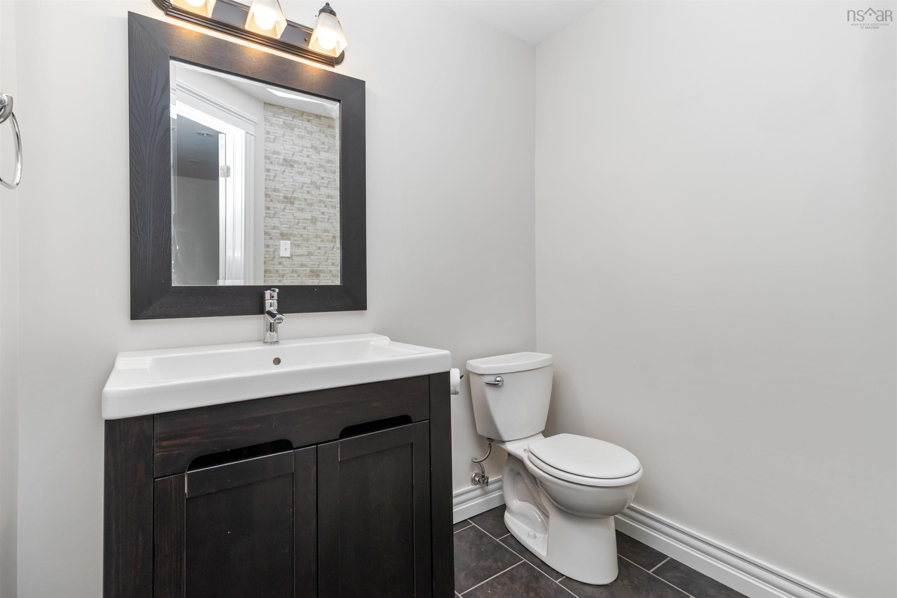 $699,900.00: 91 Mount Marina Road, Fox Point