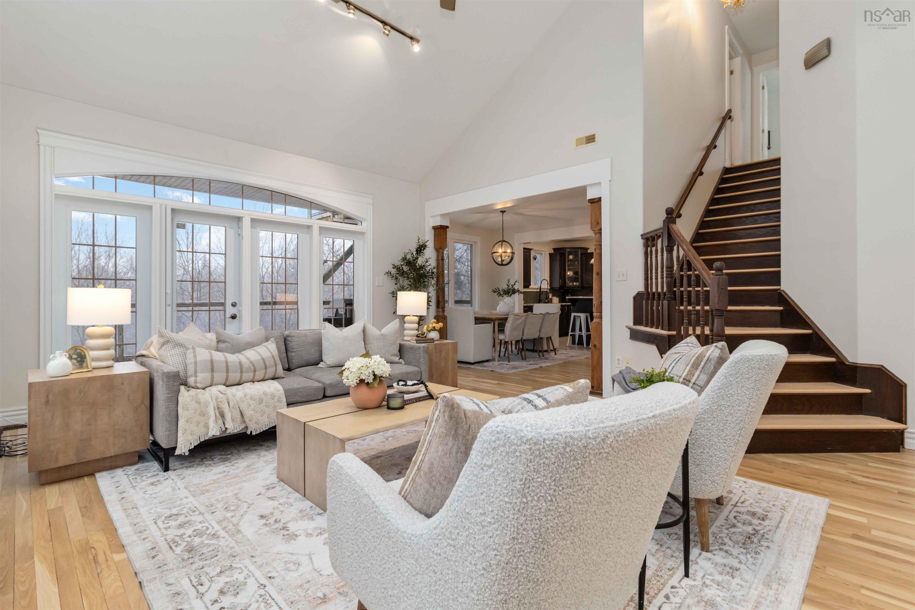 $699,900.00: 91 Mount Marina Road, Fox Point