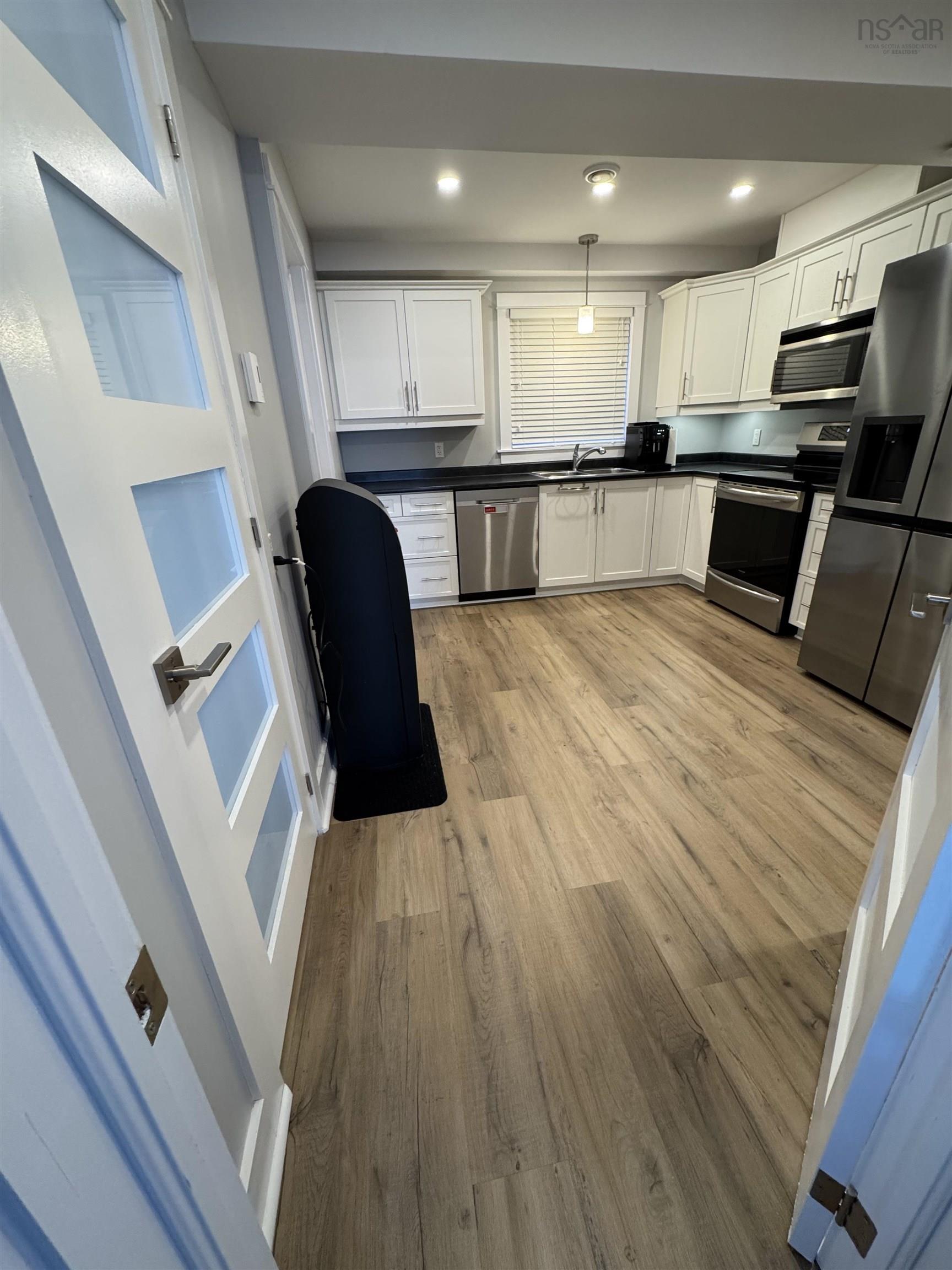 520 Bedford Highway, Bedford, NS (MLS 202601192)